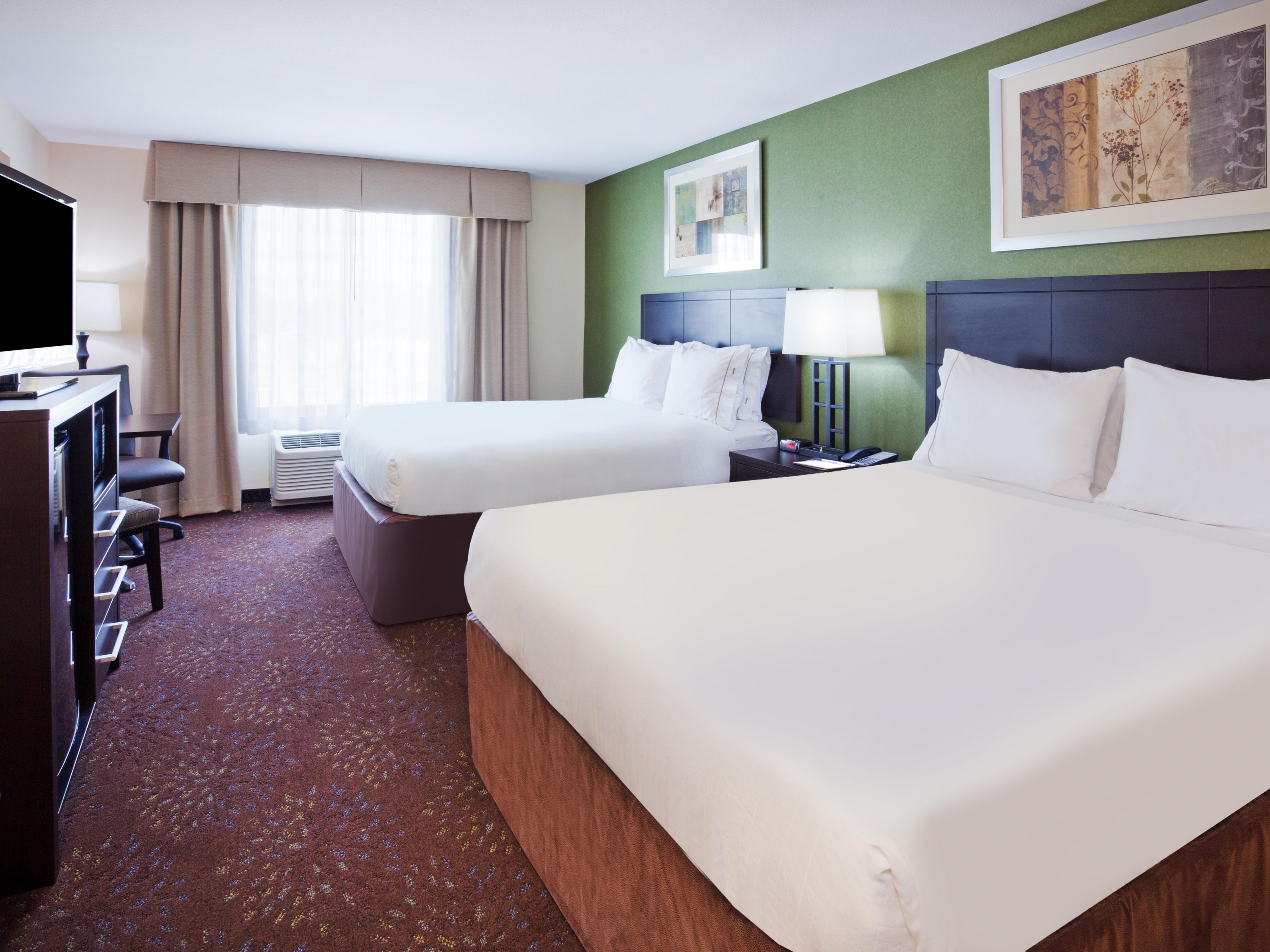 Two Queen Beds At Rochester MN Hotel Near Mayo Clinic And Hospital