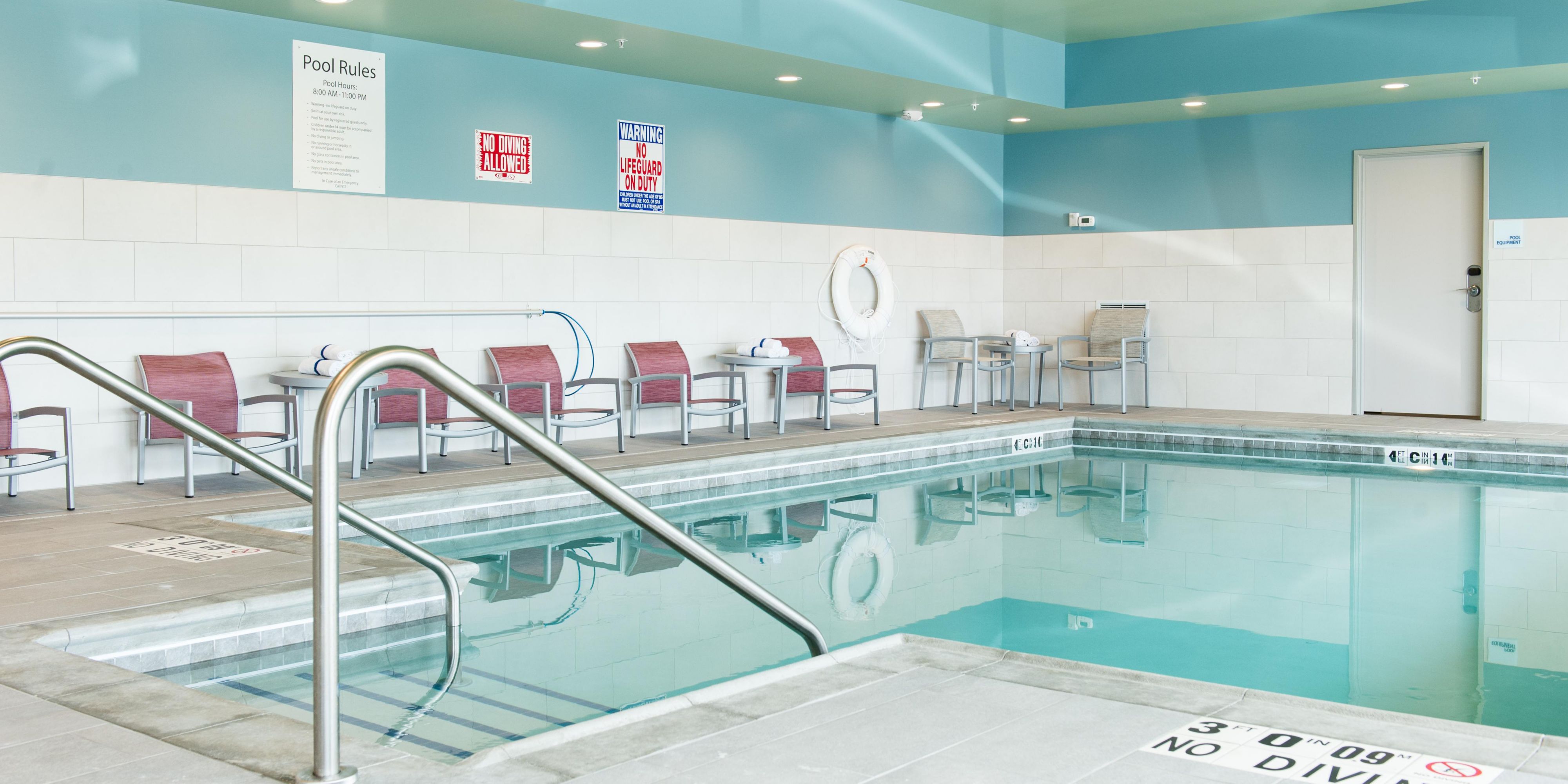 The Holiday Inn Express & Suites Rock Falls offers a sparkling heated indoor pool for you to take a dip in and unwind in after a long day. 
