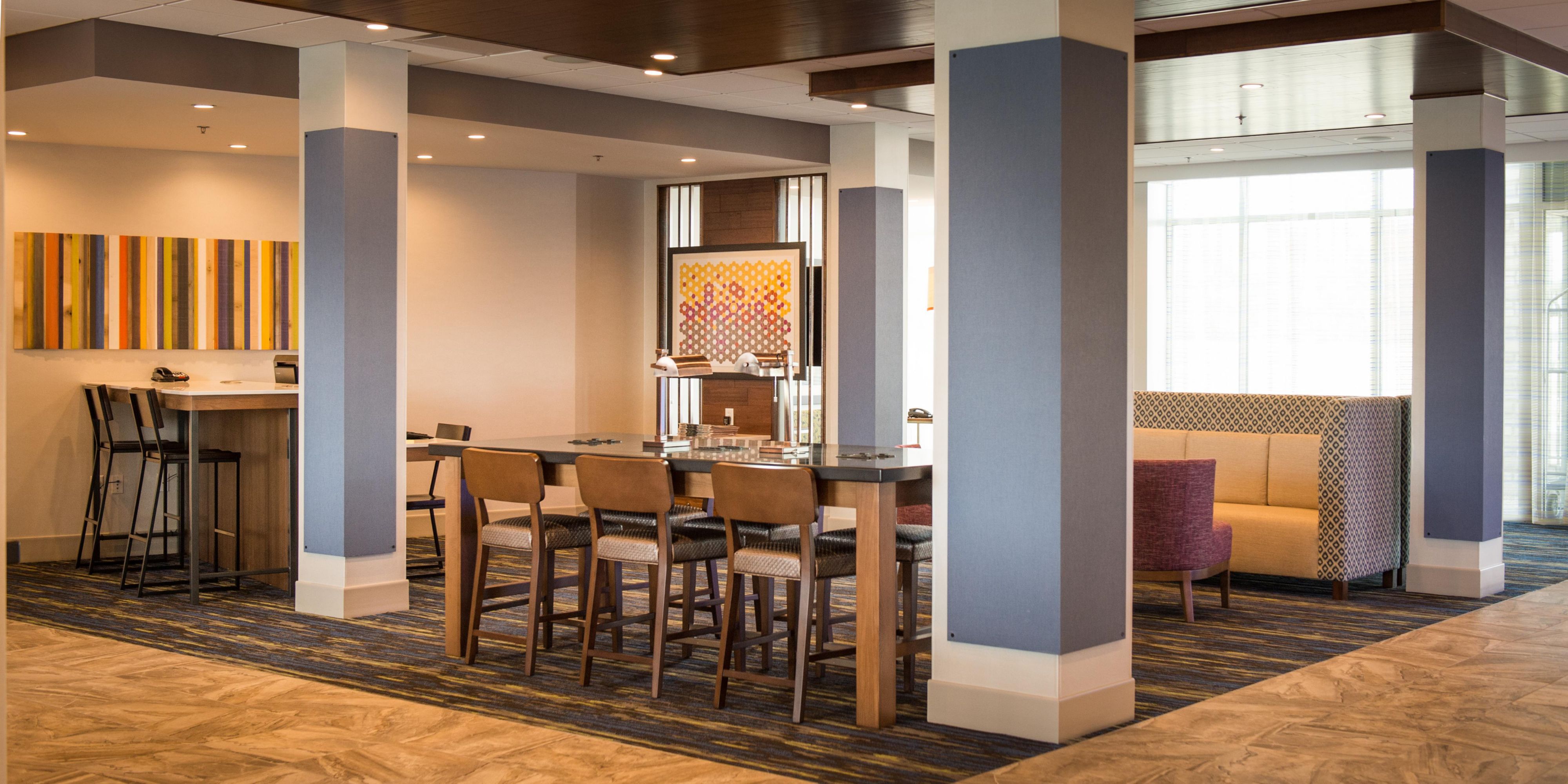 The Holiday Inn Express offers one of the best breakfast buffets in the area. Enjoy both hot and cold items each day. Hot items include veggie and cheese omelets, scrambled eggs, crispy bacon, sausage, turkey sausage, fluffy pancakes, and gooey cinnamon buns.