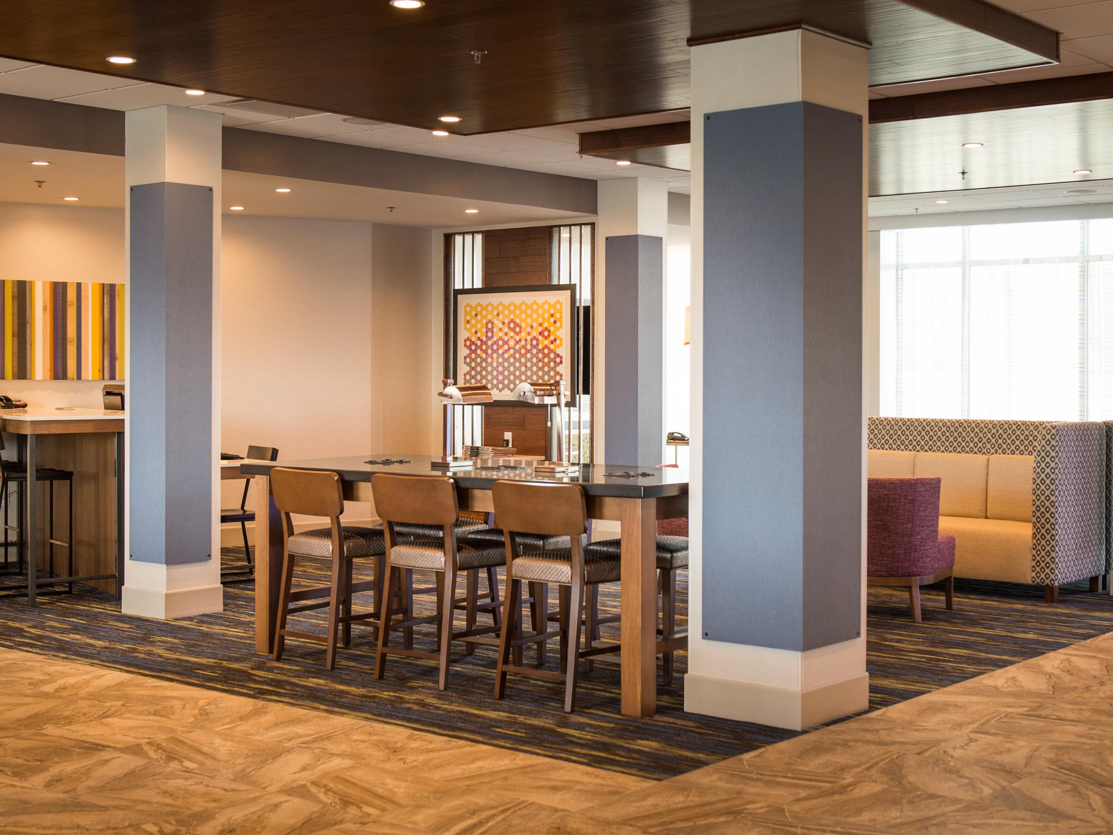The Holiday Inn Express offers one of the best breakfast buffets in the area. Enjoy both hot and cold items each day. Hot items include veggie and cheese omelets, scrambled eggs, crispy bacon, sausage, turkey sausage, fluffy pancakes, and gooey cinnamon buns.