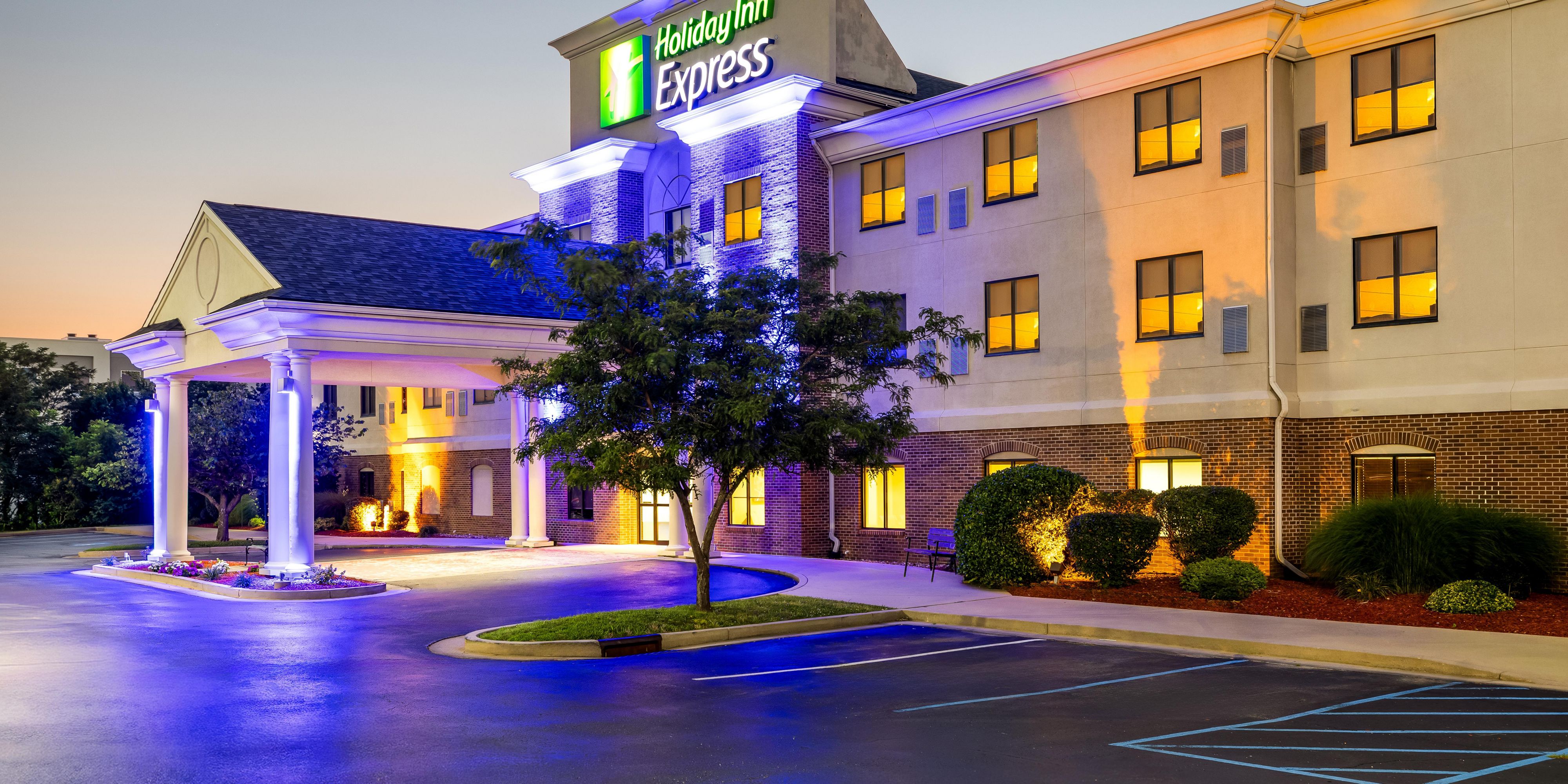 Holiday Inn Express & Suites Rolla - Univ of Missouri S&T