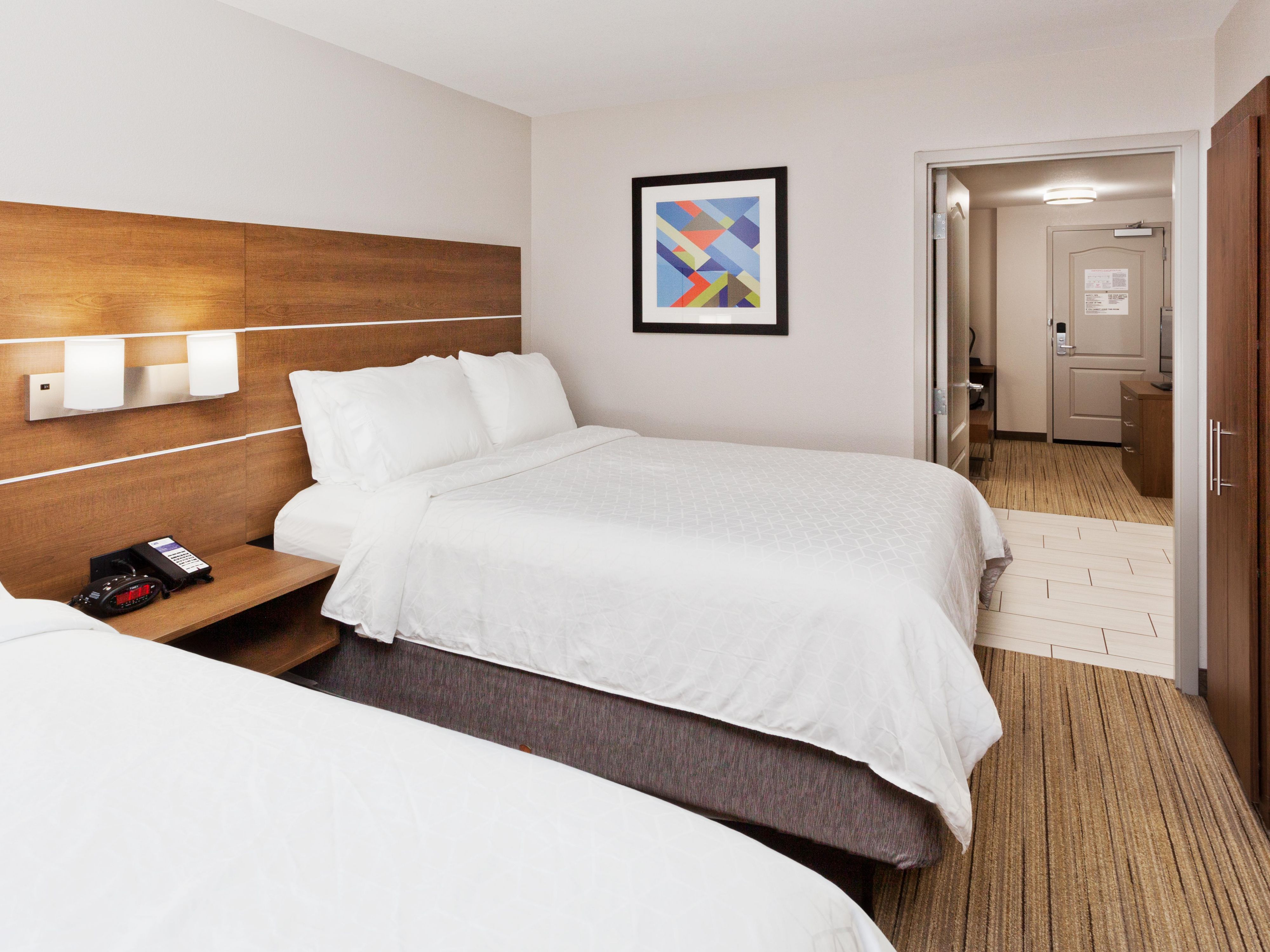 Our hotel is only 6 miles from the Berry campus. Berry College is considered the largest campus in the World consists of more than 27,000 acres of land and also has a large population of deer. Berry College football team is the Vikings. Berry sports include men’s and women's soccer, golf, volleyball, lacrosse, baseball, and more.