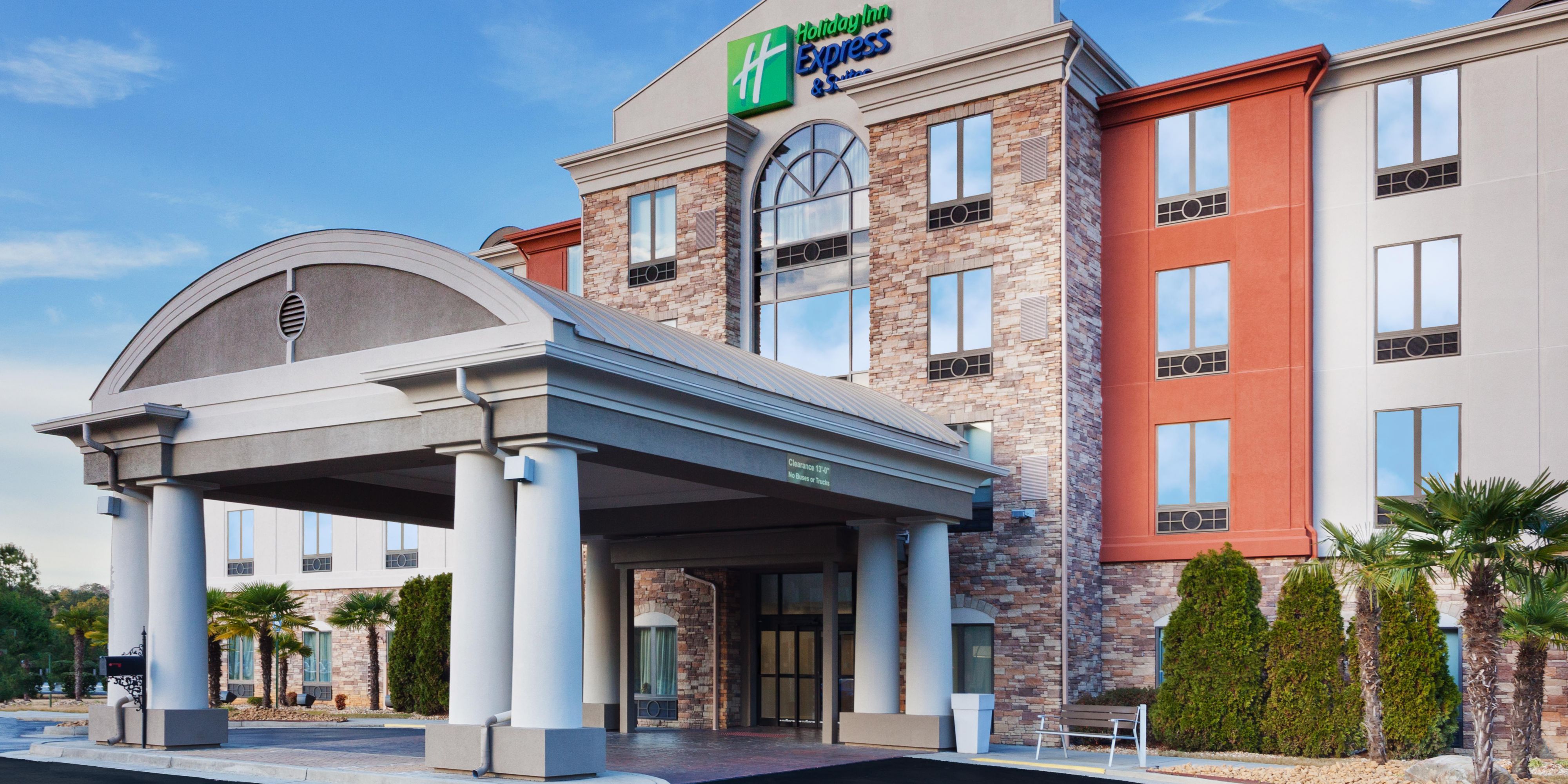 Holiday Inn Express Suites Rome Hotel By Ihg