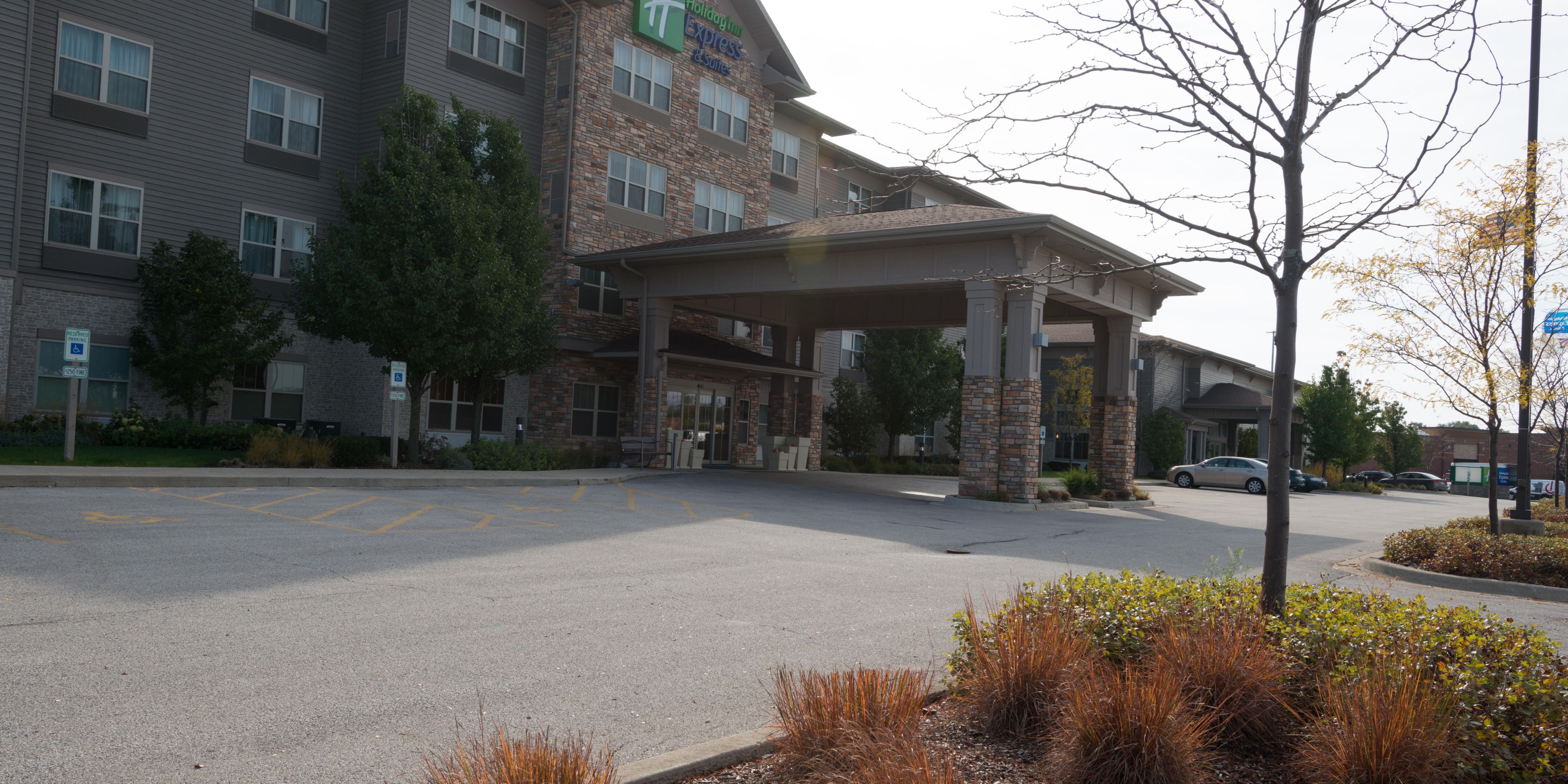 Holiday Inn Express & Suites Chicago West-Roselle