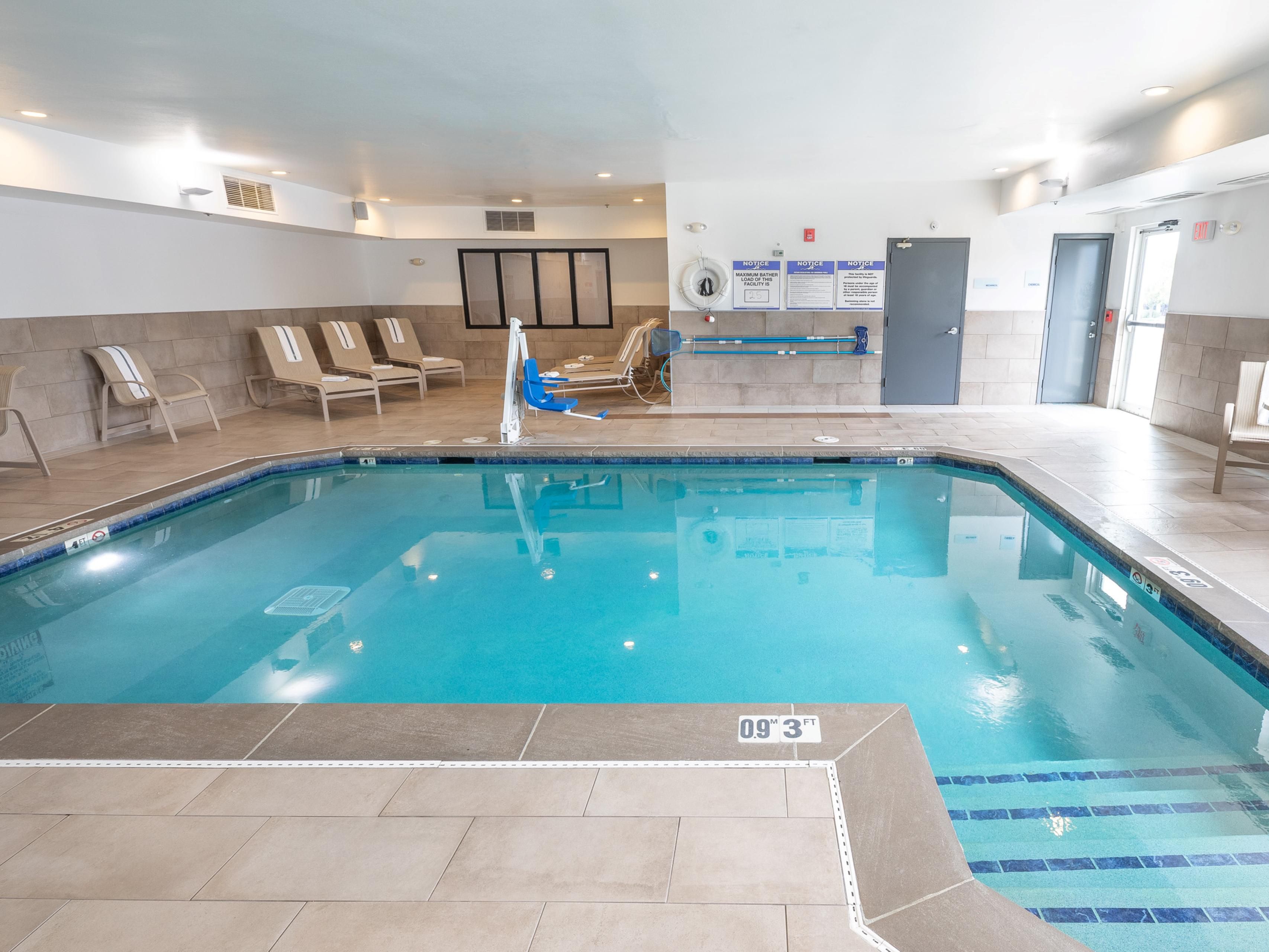 Take a dip in our indoor heated pool, available year-round, 8:00 AM – 10:00 PM, rain or shine. Swim laps, splash around with the family, or relax poolside in a lounge chair. Whichever you prefer, our pool area is the perfect place to unwind and rejuvenate after a busy day. 