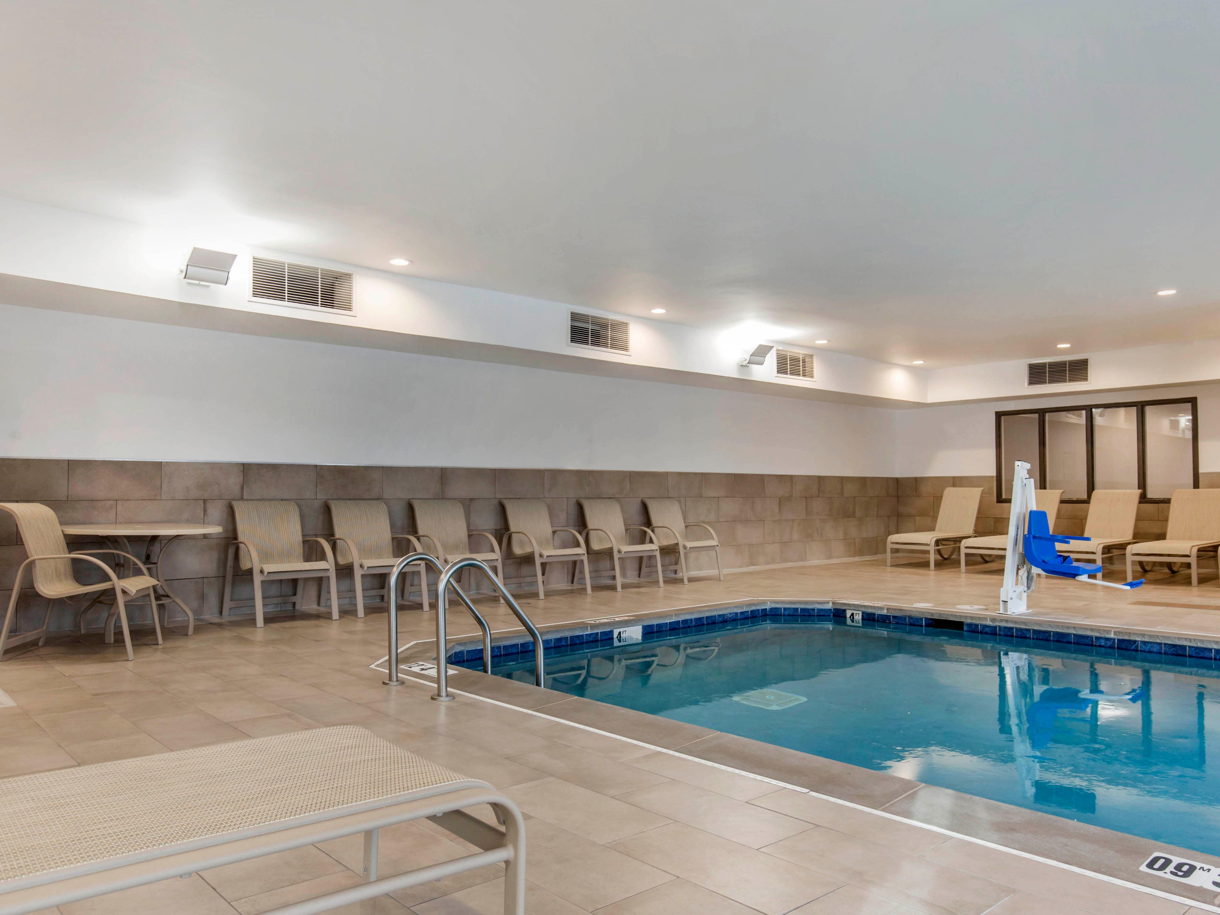 Take a dip in our indoor heated pool, available year-round, 8:00 AM – 10:00 PM, rain or shine. Swim laps, splash around with the family, or relax poolside in a lounge chair. Whichever you prefer, our pool area is the perfect place to unwind and rejuvenate after a busy day. 