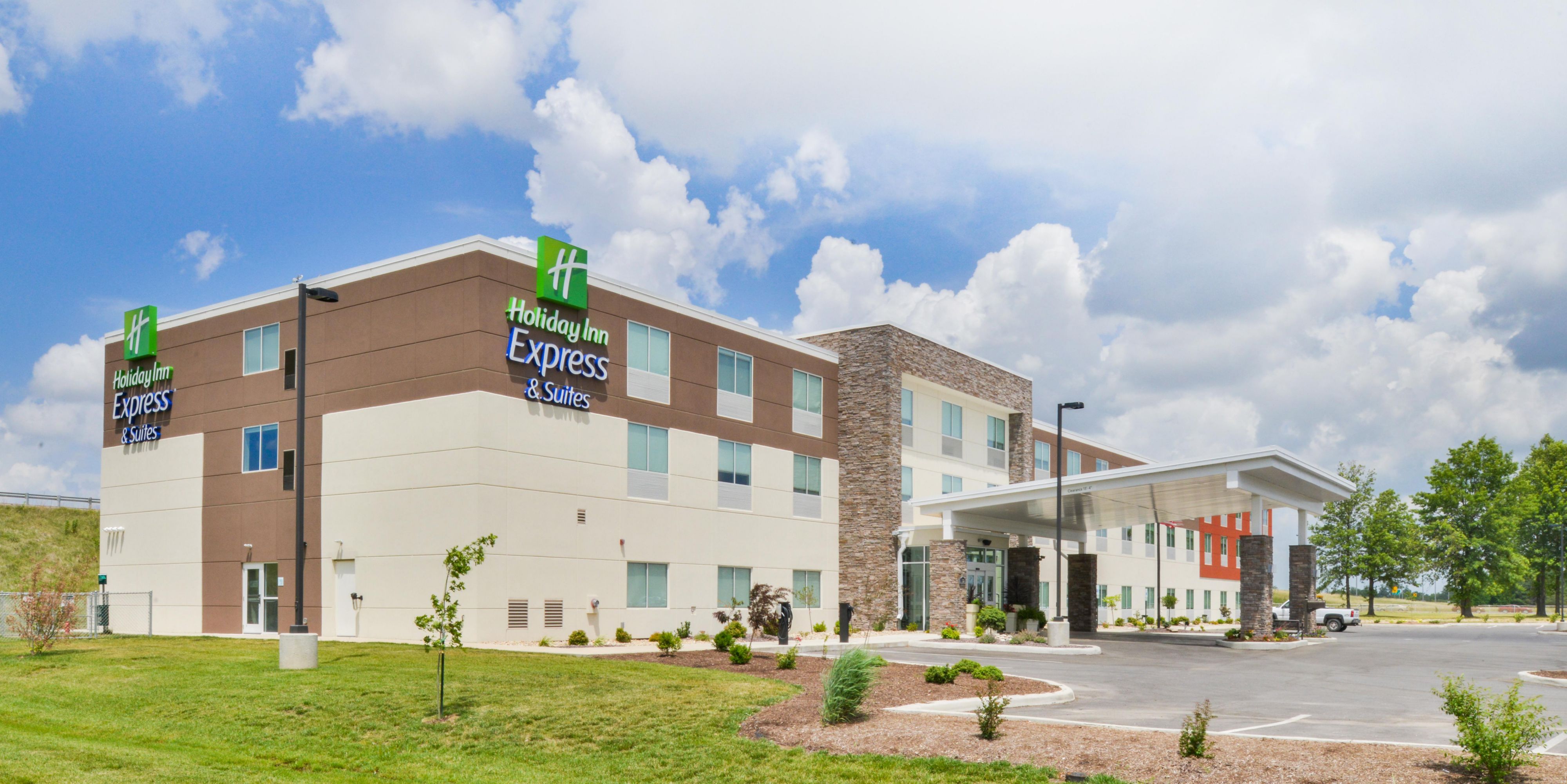  The Holiday Inn Express & Suites Salem is pleased to announce that we are the recipients of IHG’s most prestigious award, the Torchbearer, for the second straight year.

The Torchbearer Award is given to the property that delivers an exceptional guest experience and receives the highest customer satisfaction rankings based on Guest Feedback.