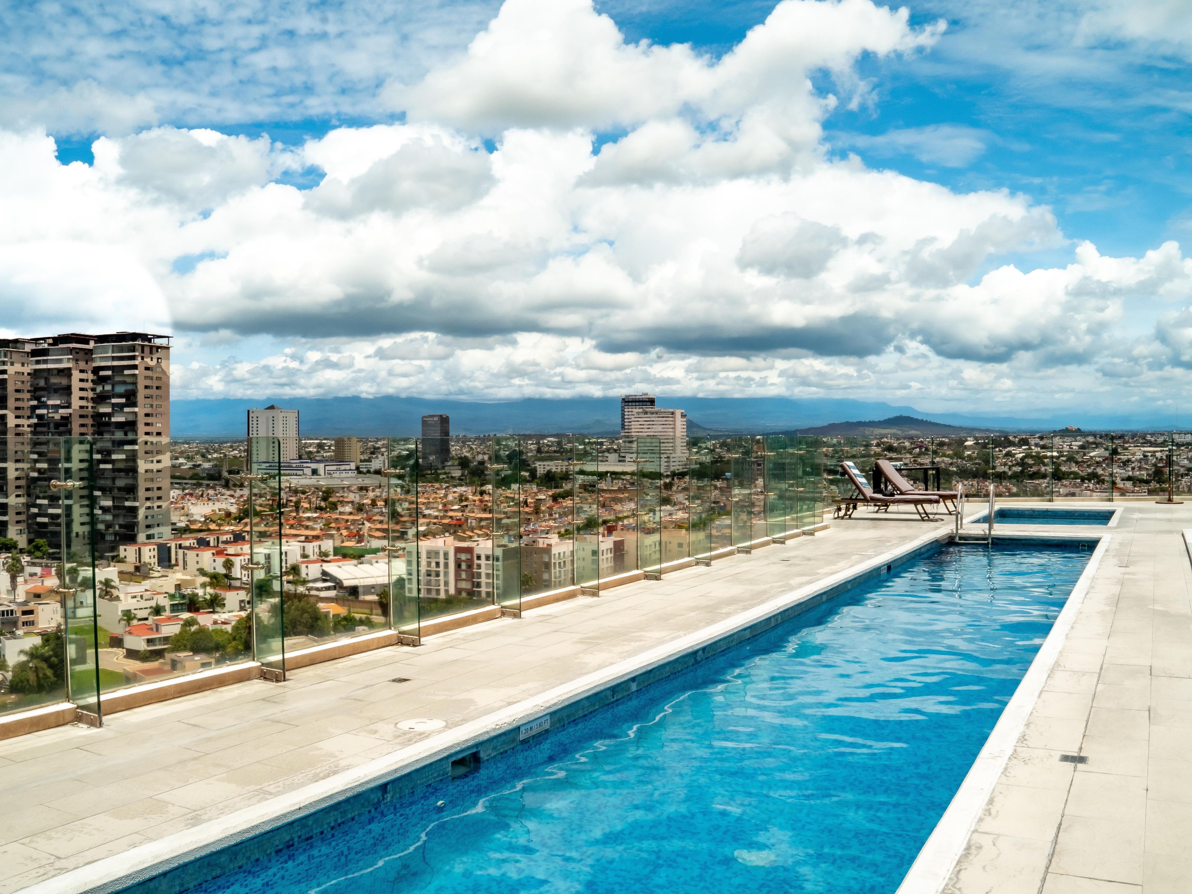 Purchase in 3 interest-free installments on stays and reservations made in November.