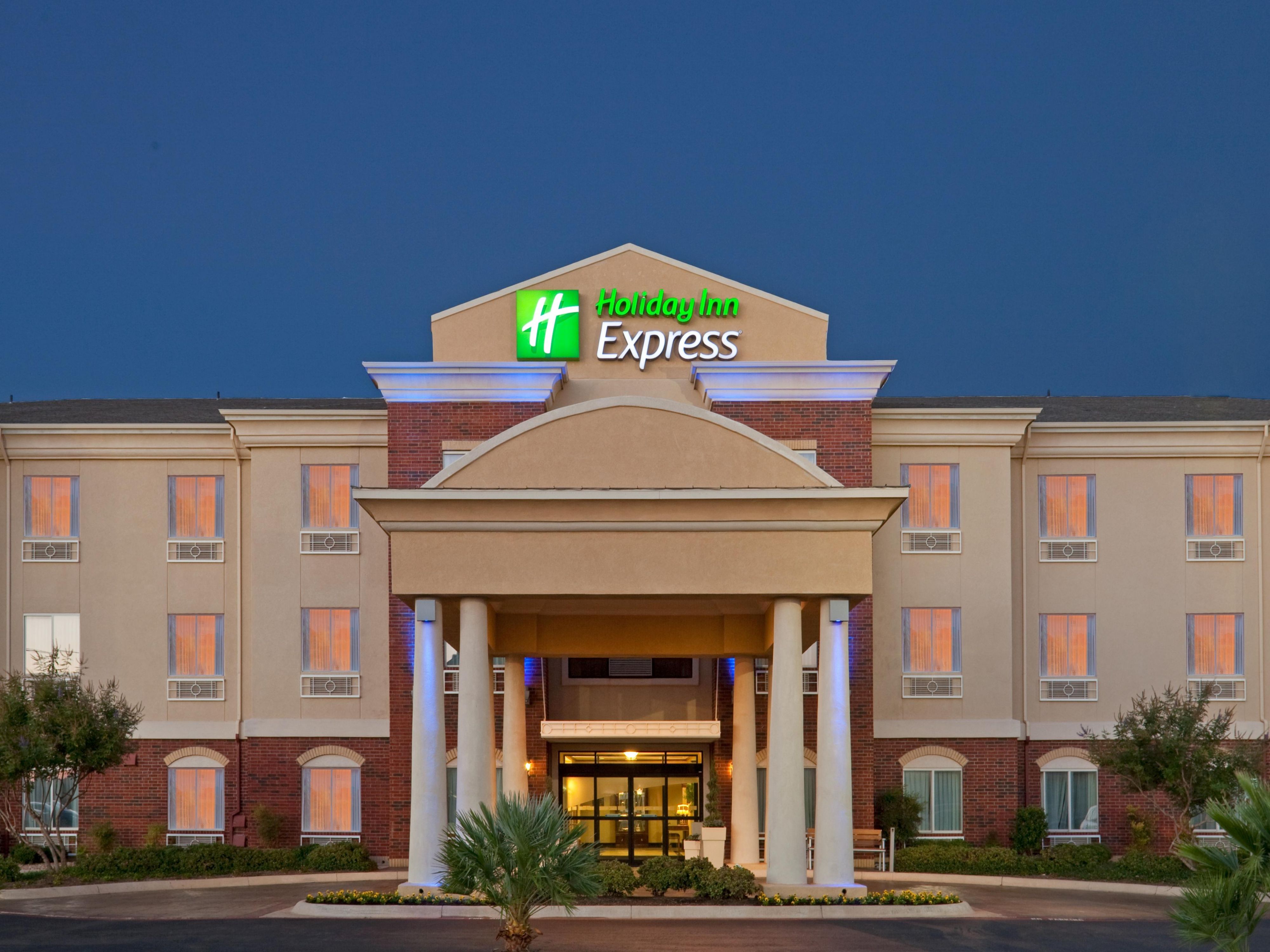 Affordable San Angelo Hotels Holiday Inn Express & Suites San Angelo