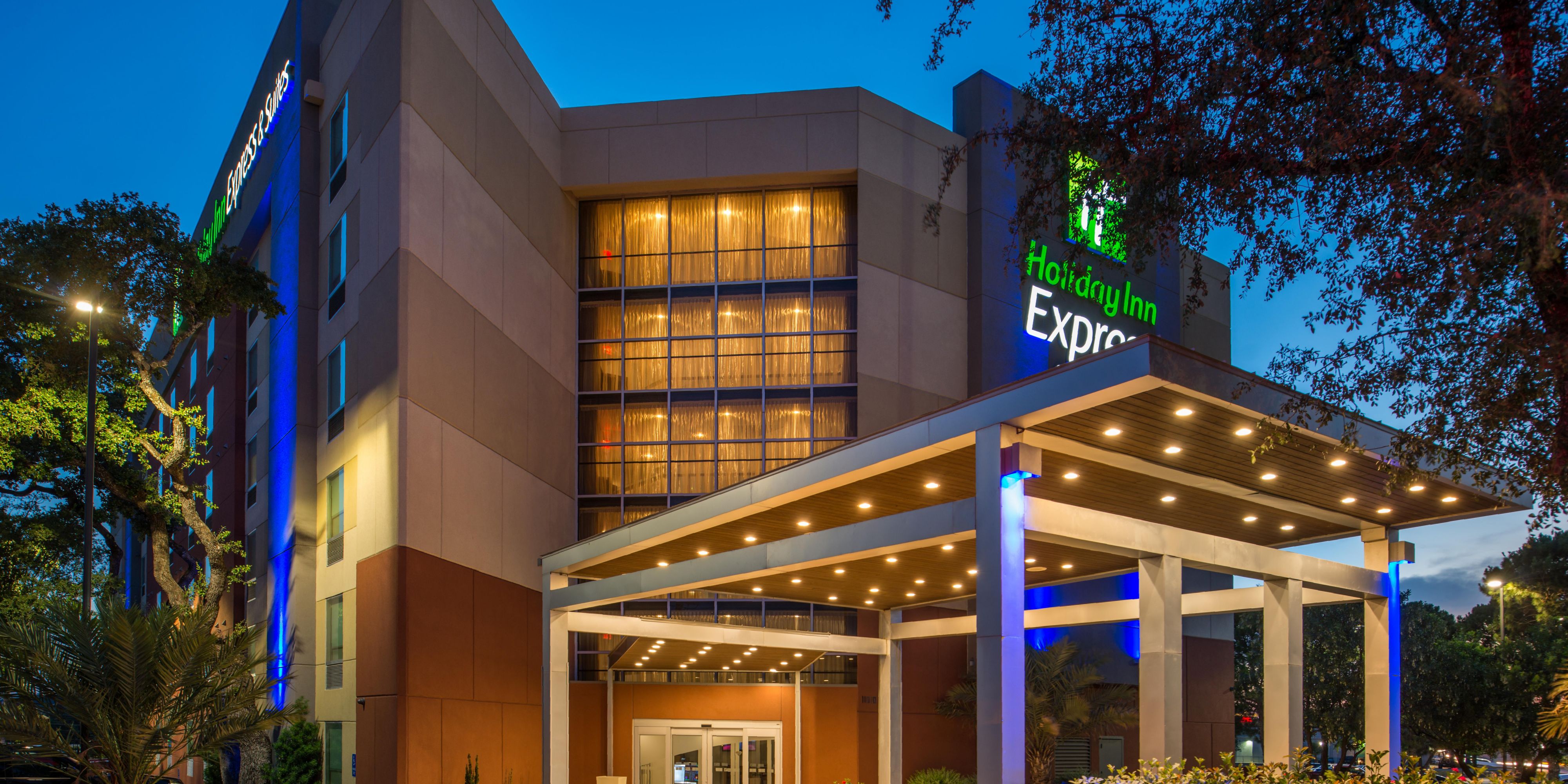 Holiday Inn Express & Suites San Antonio Medical-Six Flags
