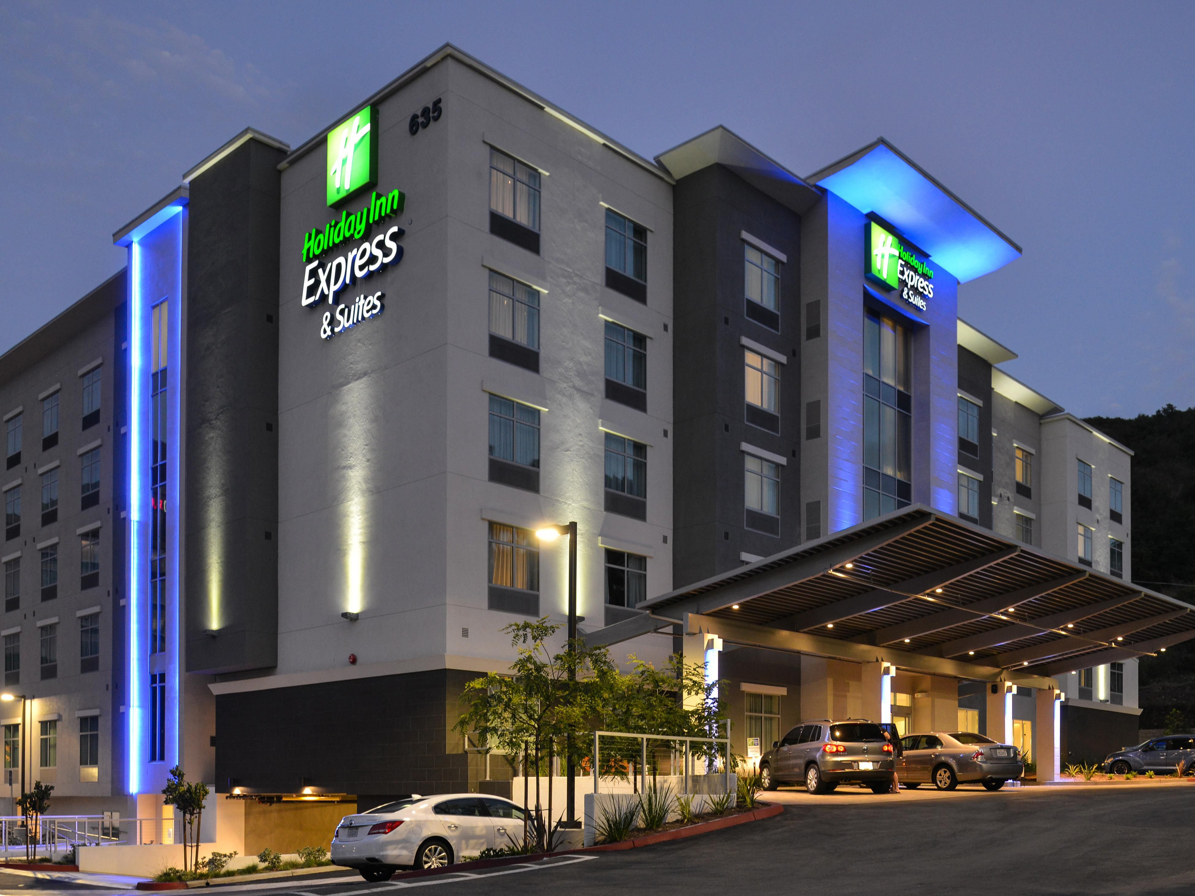 Mission Valley Hotel | Holiday Inn Express & Suites San Diego - Mission  Valley