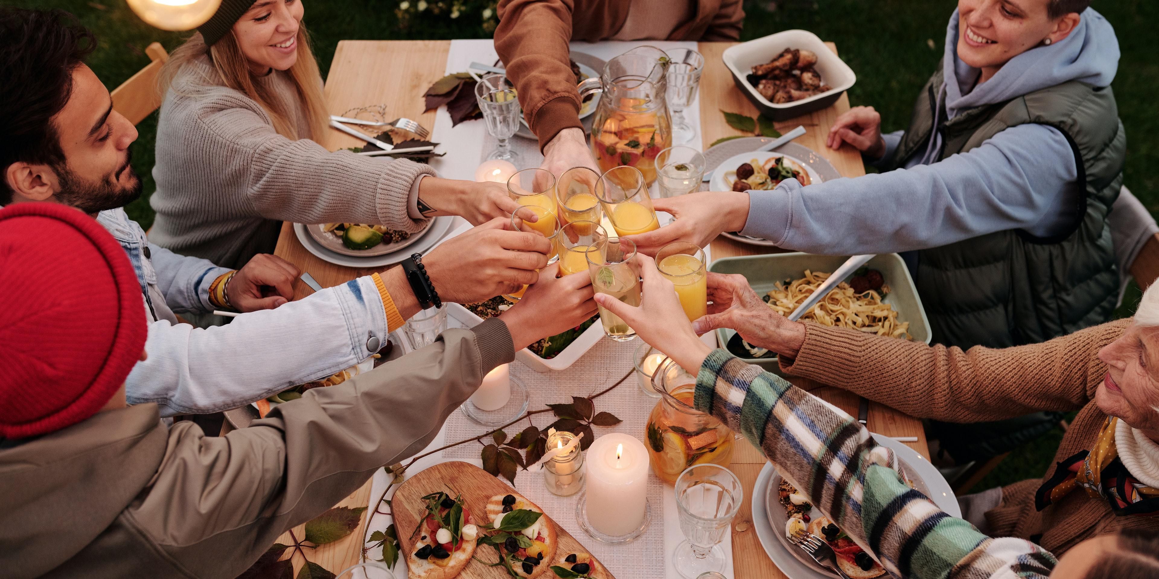 Share laughs and create new memories with your family and friends. Don’t miss the chance to get together with your loved ones this year. We invite you to make our hotel the place to stay while visiting San Diego. Take a look at our unique accommodations and our abundant amenities available for everyone in the family!


