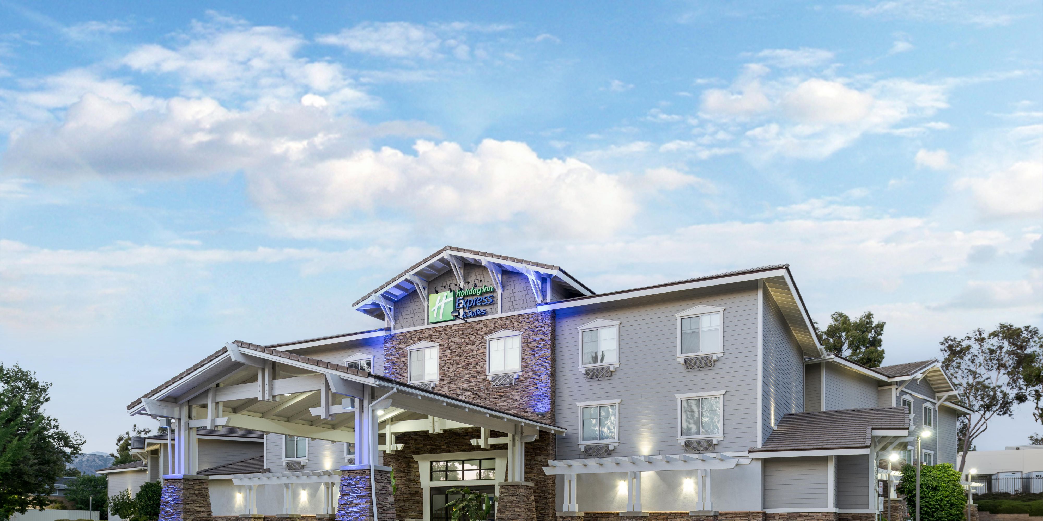 Holiday Inn Express & Suites 圣迪马斯