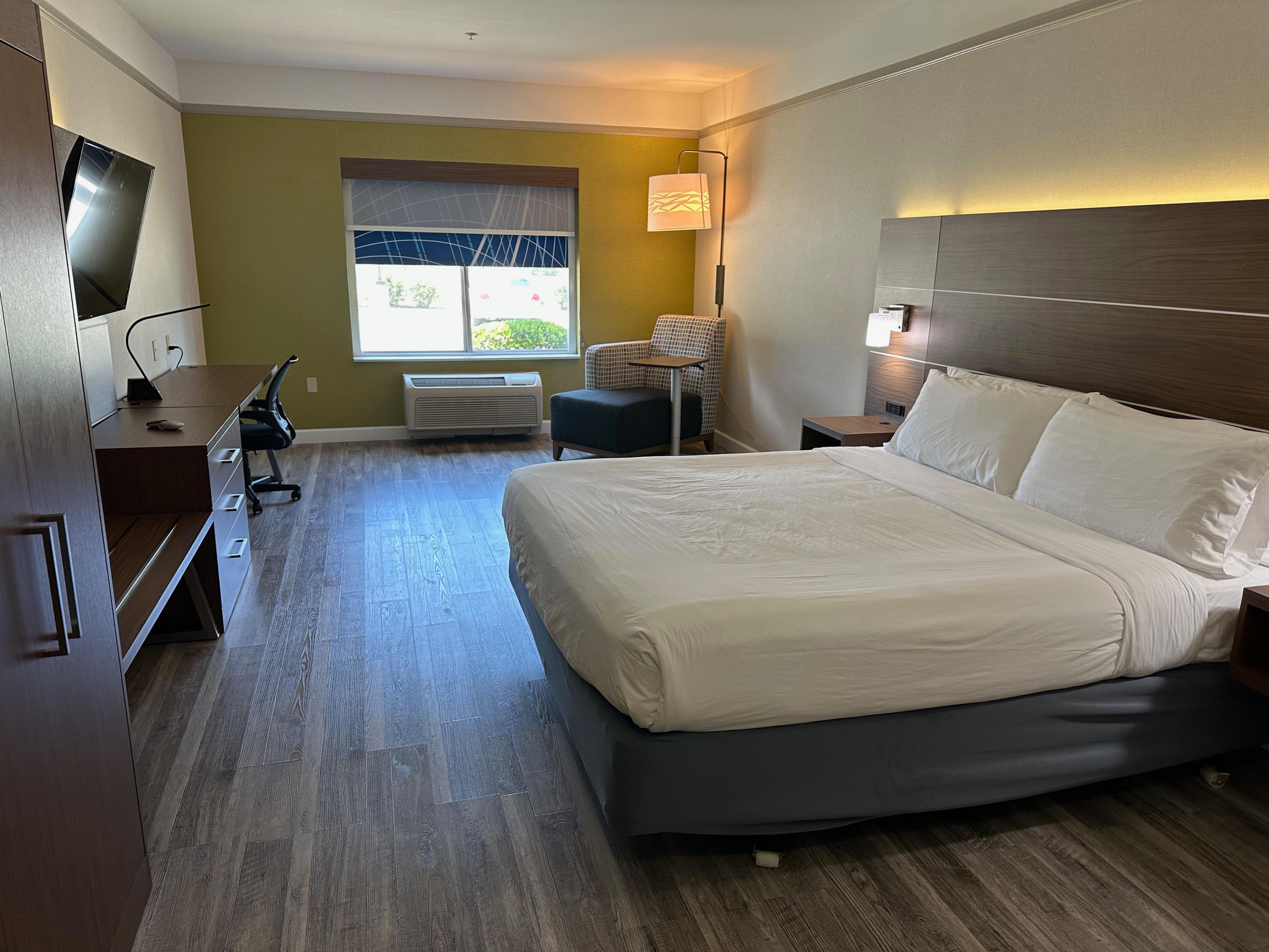 King Bed Guest Room