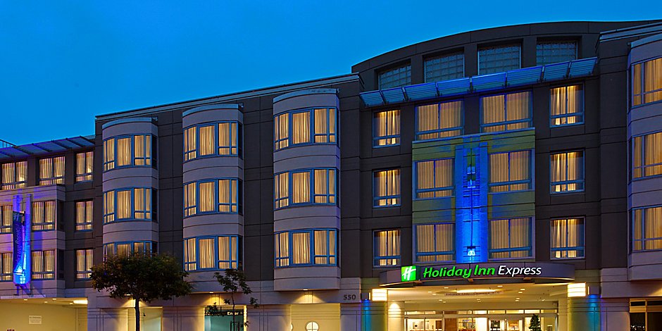 Affordable Hotels Near Pier 39 Holiday Inn Express Suites San Francisco Fisherman S Wharf
