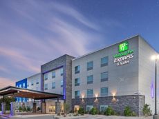 Holiday Inn Express & Suites Denton - Sanger