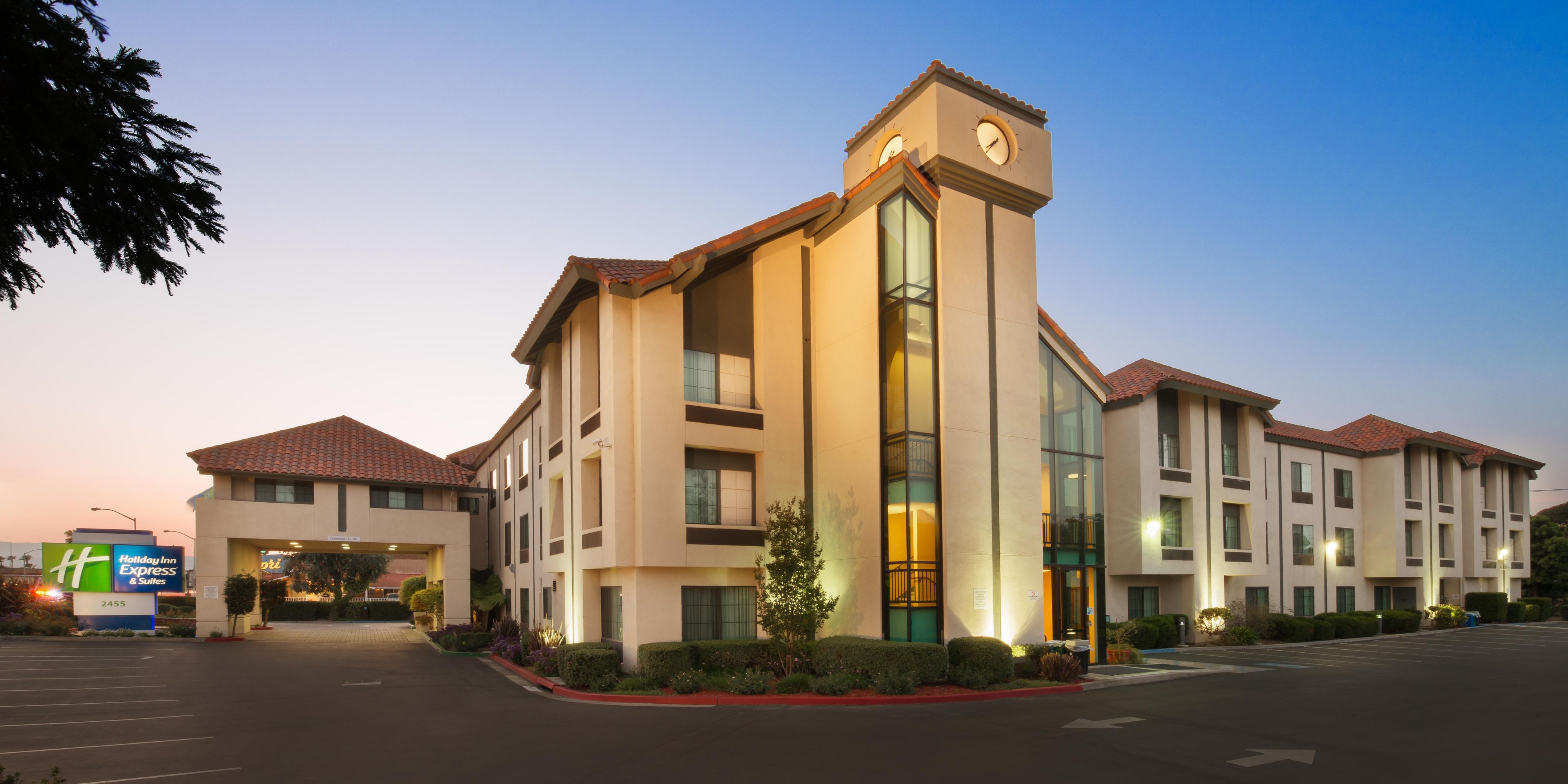 Holiday Inn Express & Suites Santa Clara - Silicon Valley