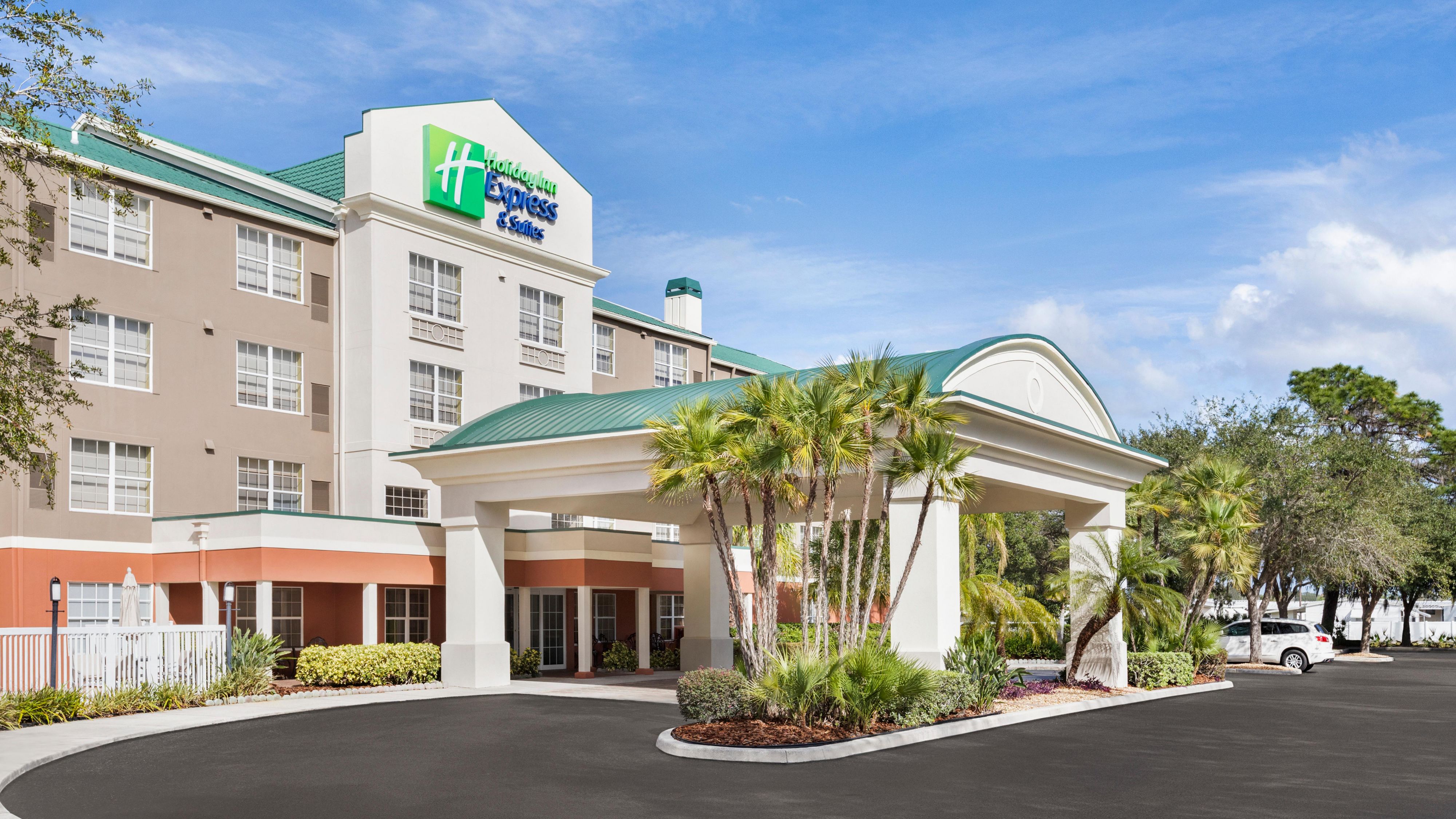 Top 8 Sarasota Hotels by IHG - July 2024