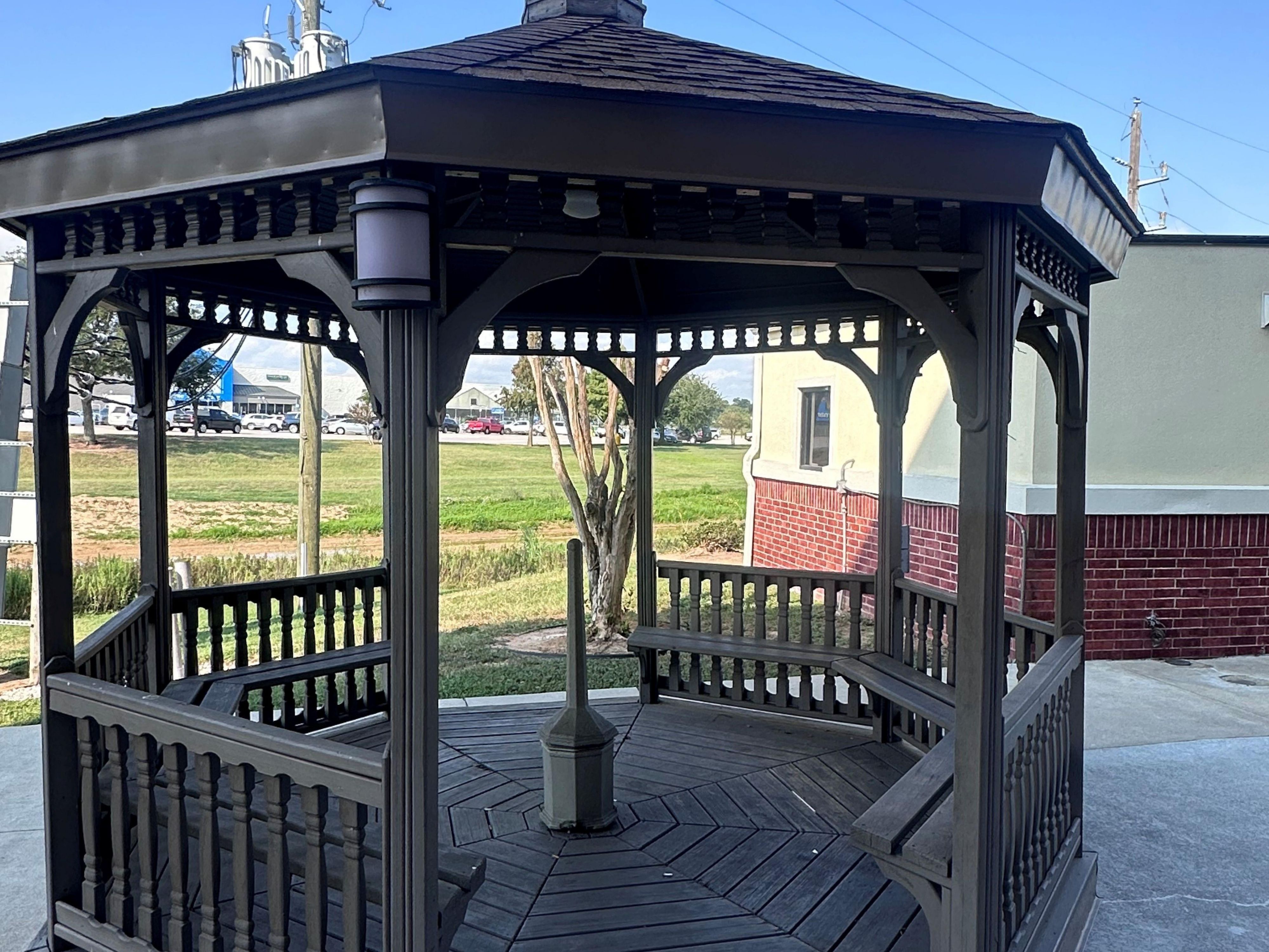 Relax and unwind in our serene outdoor gazebo at our hotel in Sealy, where comfort meets nature. Whether you're sipping a morning coffee or enjoying a peaceful evening breeze, it's the perfect escape from the everyday.