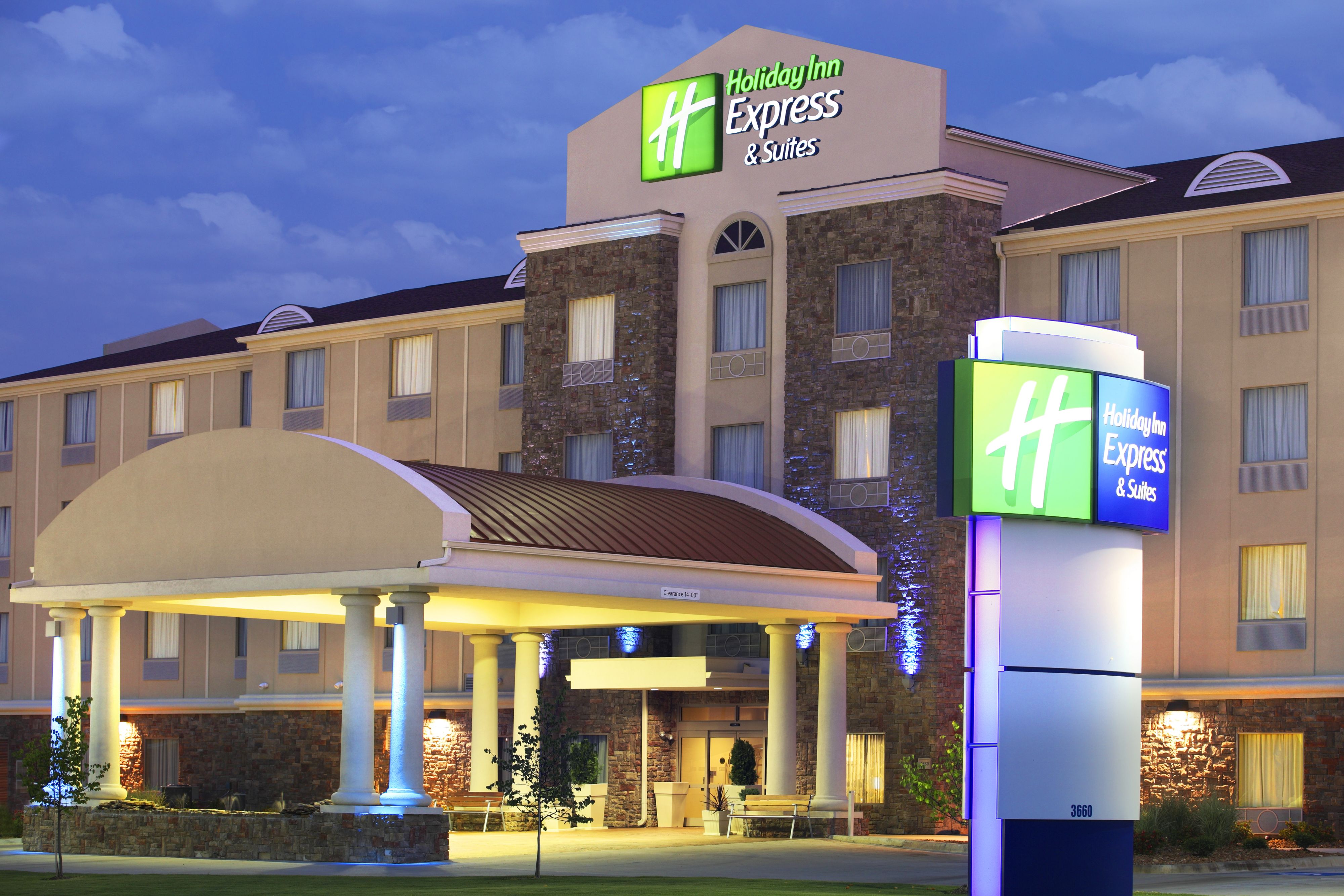 Holiday Inn Express & Suites Searcy