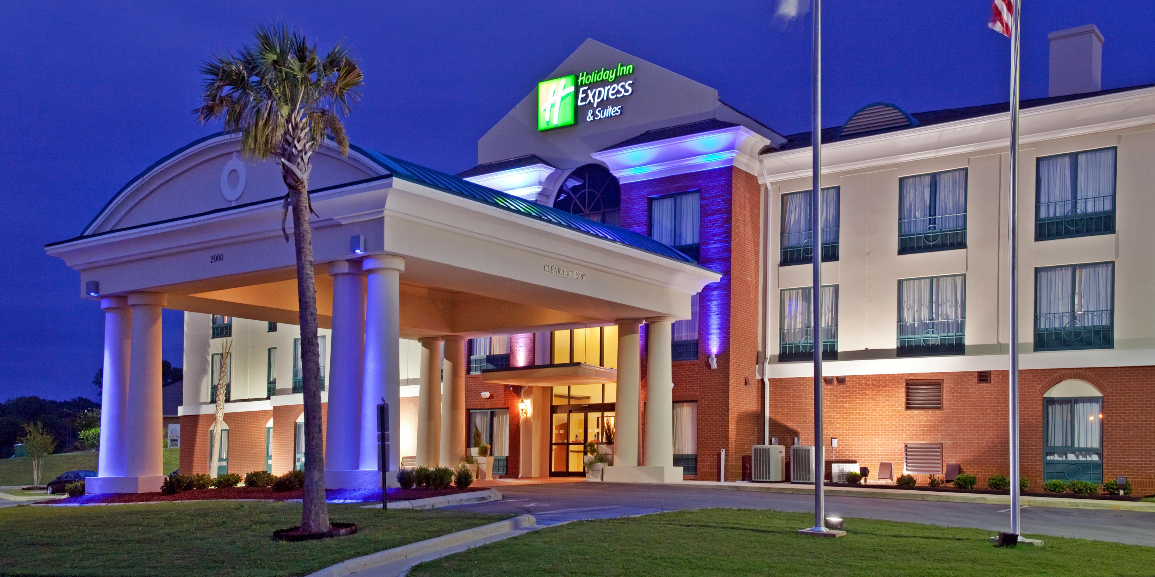 Holiday Inn Express & Suites Selma