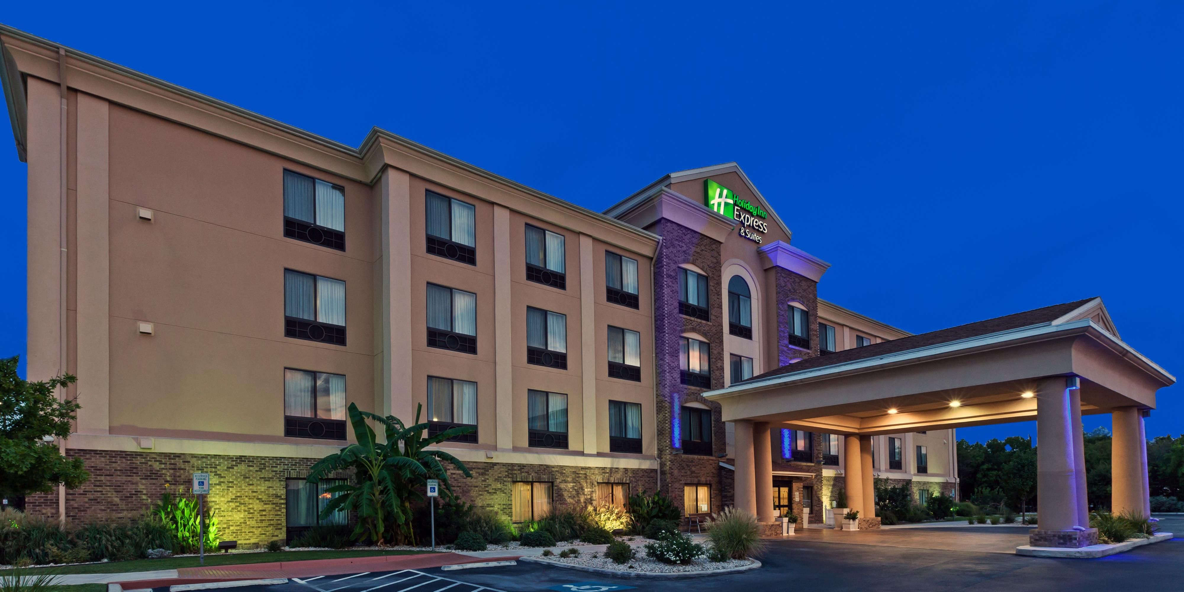 Holiday Inn Express & Suites Selma