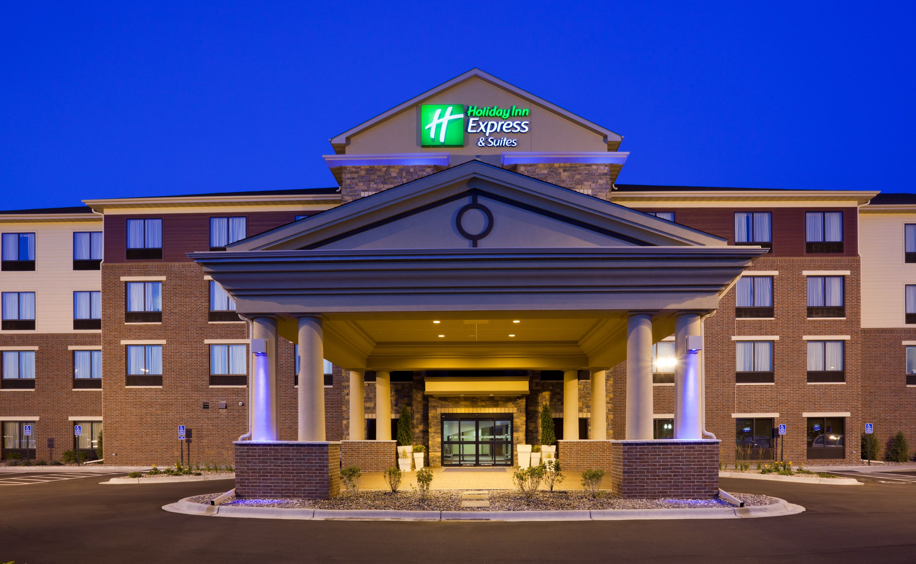 Holiday Inn Express & Suites Minneapolis SW - Shakopee