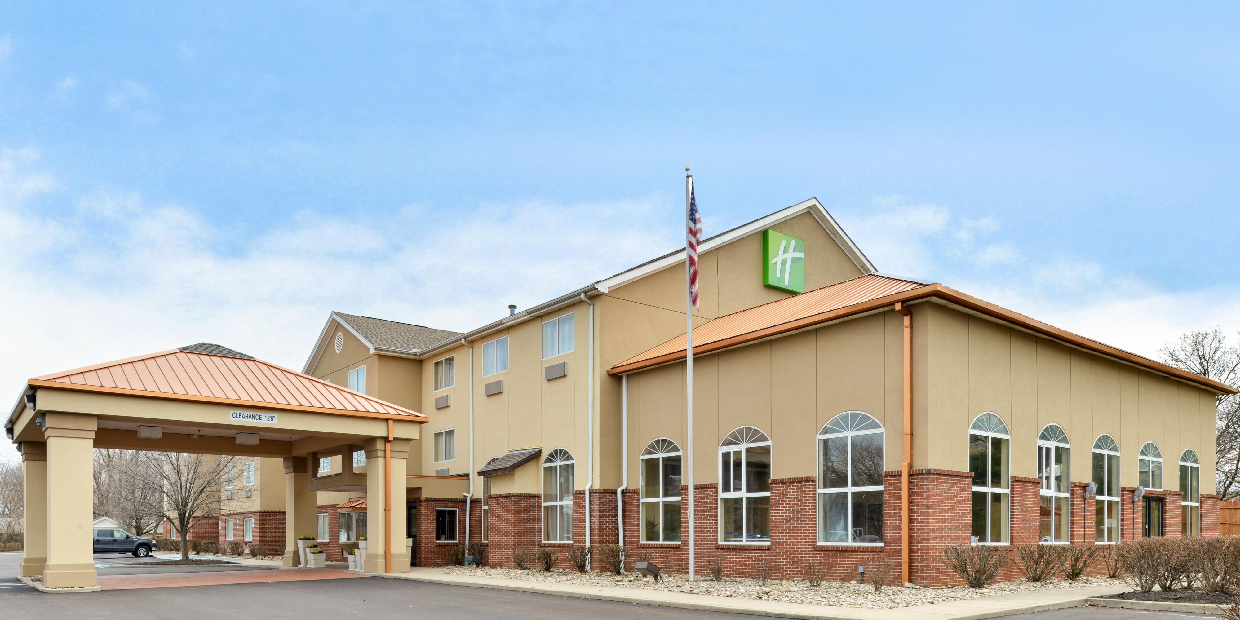 Holiday Inn Express & Suites Cincinnati-N/Sharonville