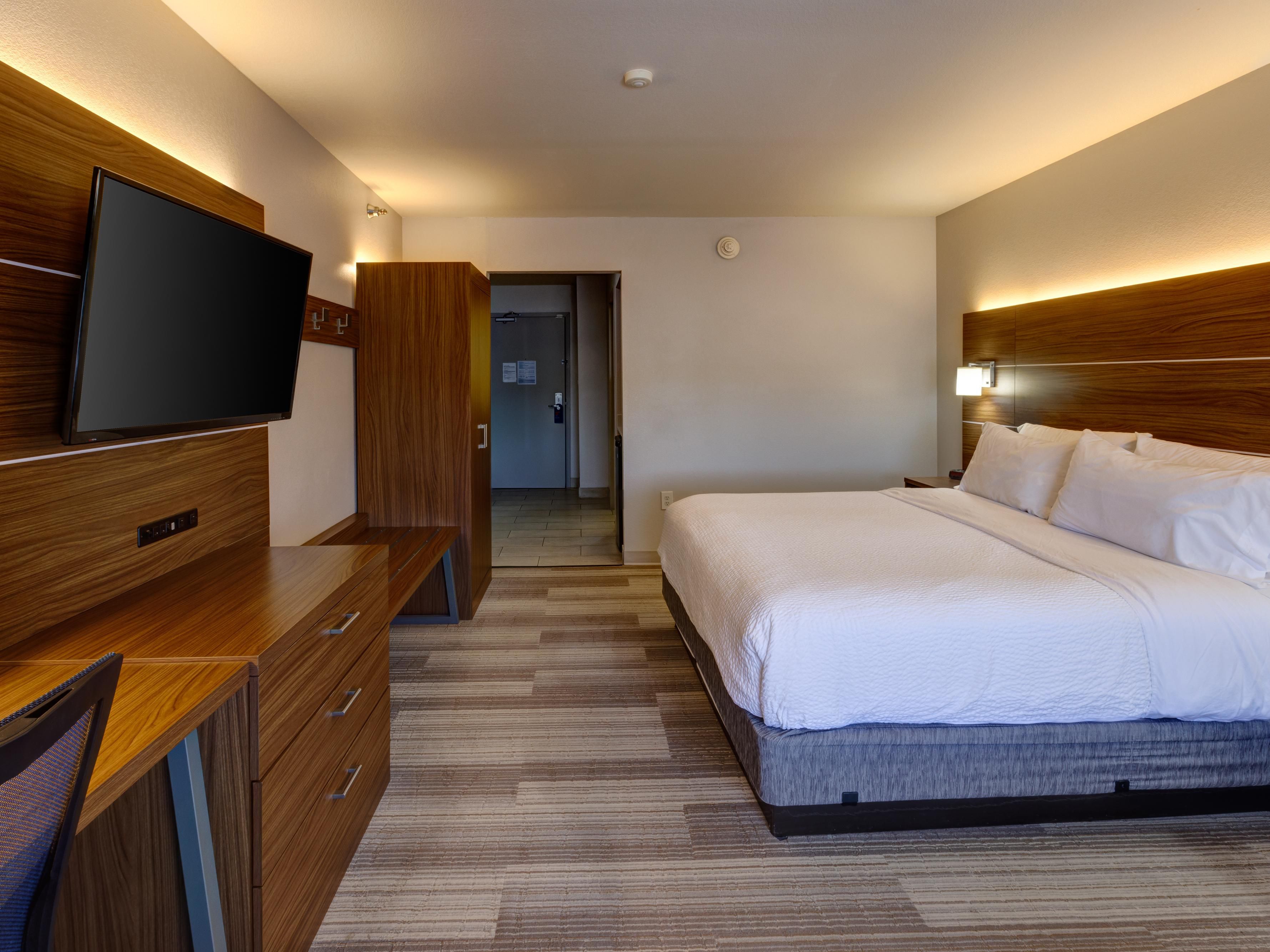 Single Bed Guest Room