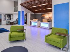 Holiday Inn Express & Suites Shreveport - Downtown