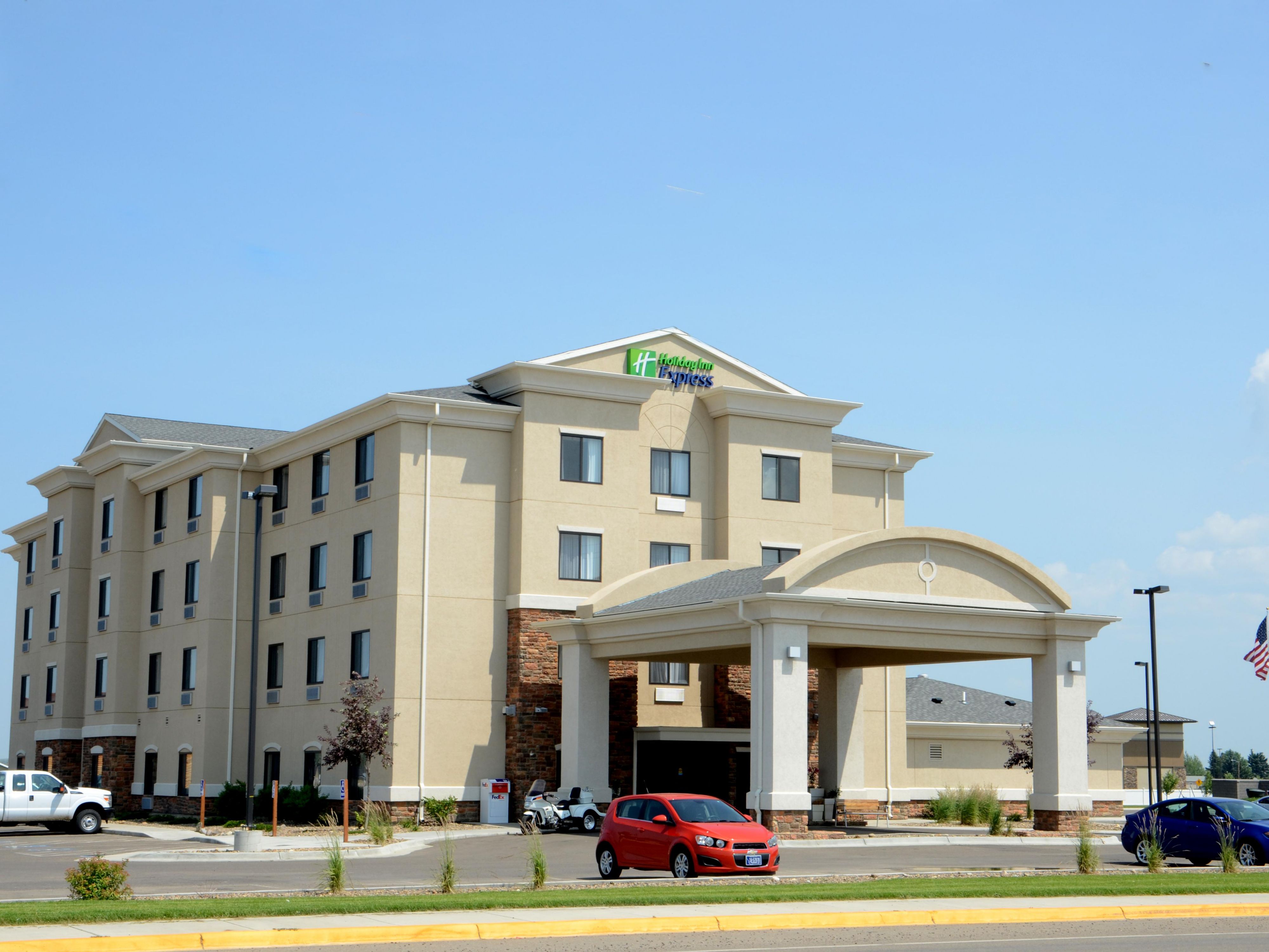 Affordable Pet-Friendly Hotels in Sidney, MT | Holiday Inn Express & Suites  Sidney