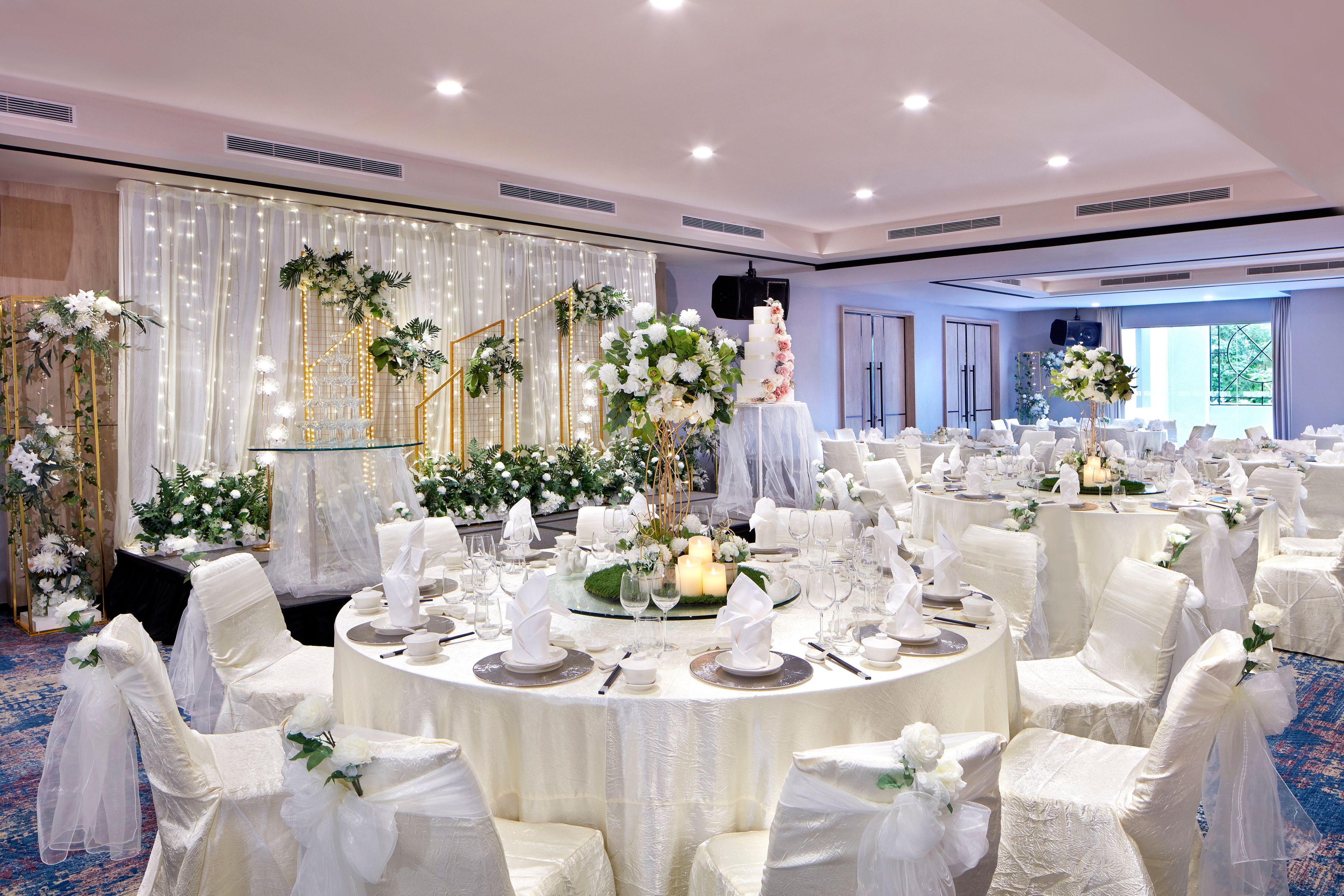 Events and Meeting Space in Singapore | Holiday Inn Express & Suites ...