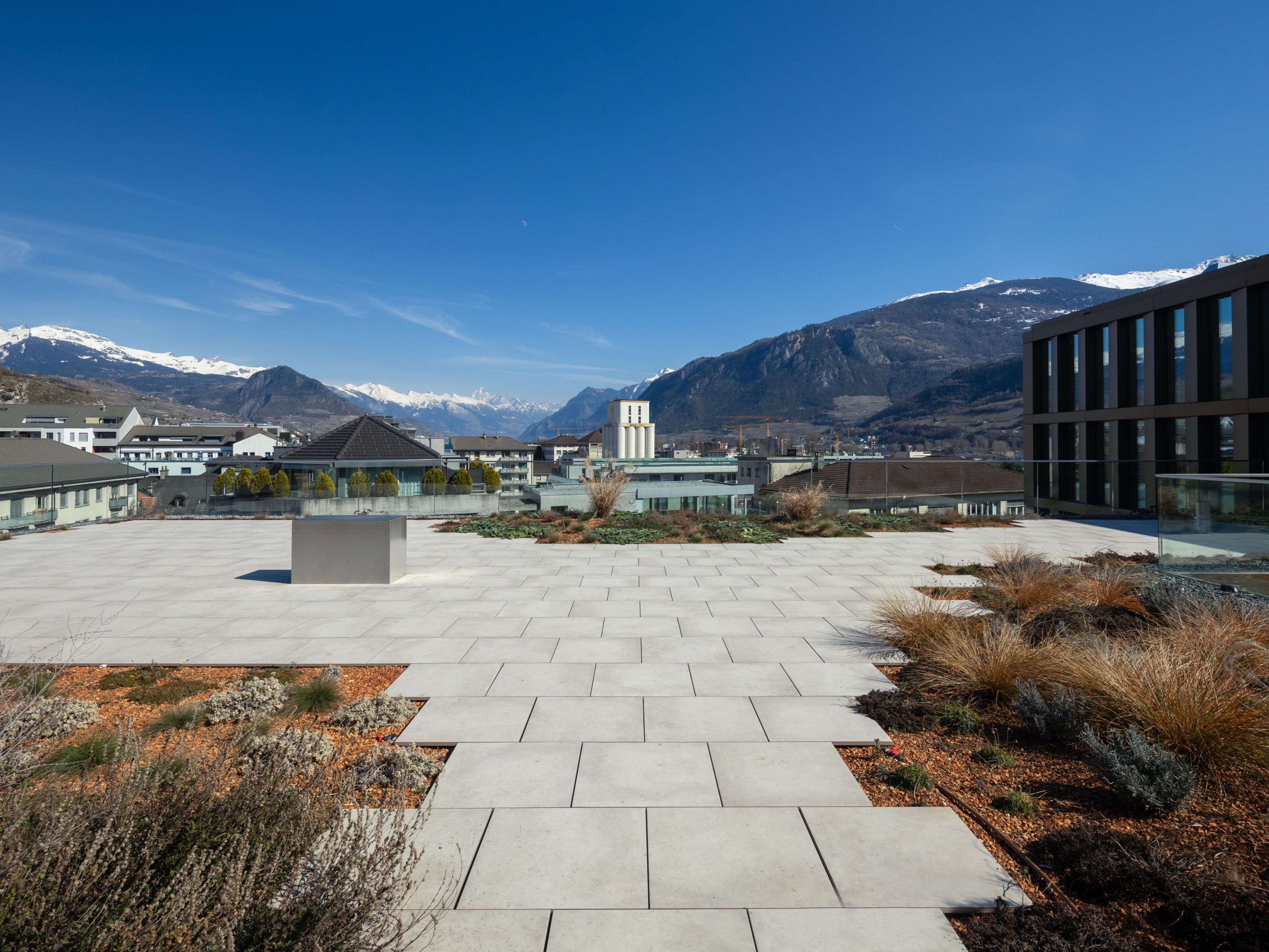 Based in the lively Cour de Gare district next to the city's new concert and event hall, the hotel is a short walk from Sion’s railway station, making it less than two hours from Geneva International Airport by train or car and a 10-minute drive from Sion Airport.