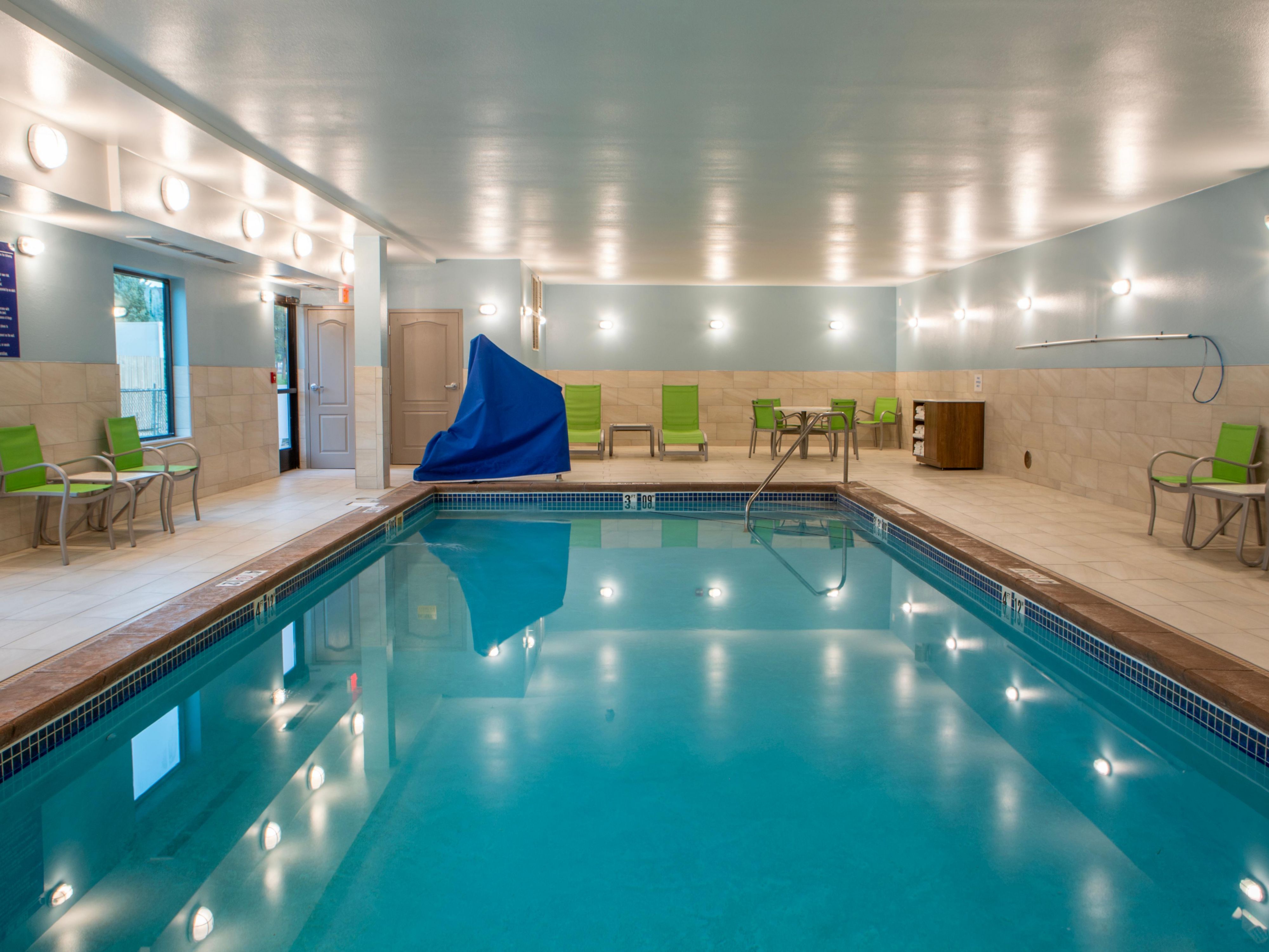 Sioux City hotel swimming pool
