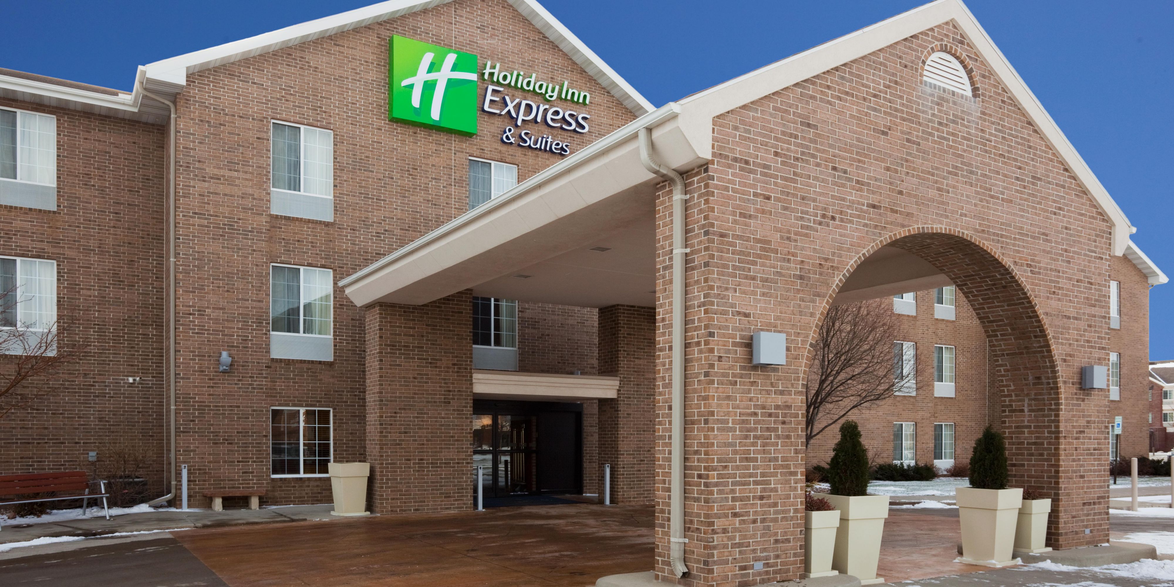Holiday Inn Express & Suites Sioux Falls At Empire Mall