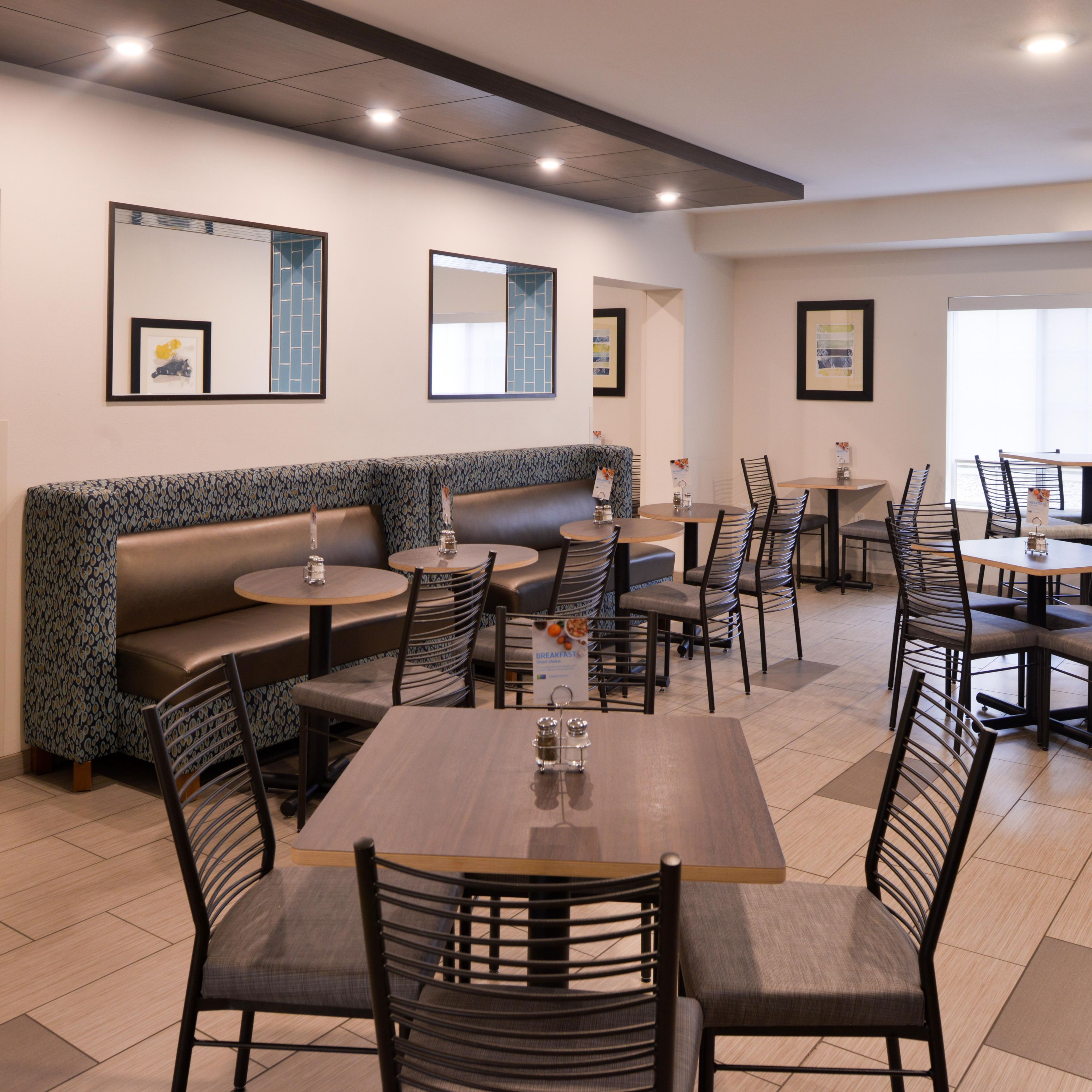<span class="notranslate">Ruby Tuesday</span>
