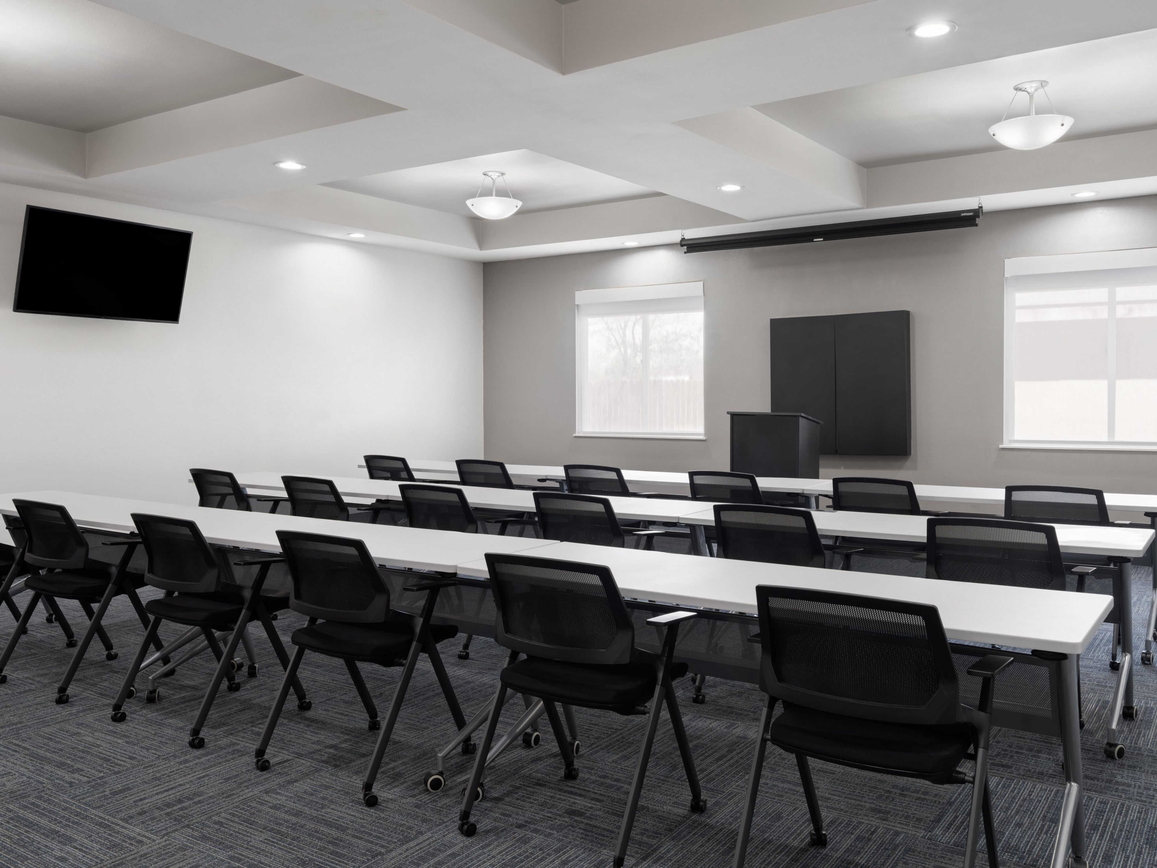 Host your next business meeting or social gathering in our versatile event space, thoughtfully designed with modern amenities. With customizable layouts, personalized service, and complimentary Wi-Fi, our flexible venue offers the ideal setting for everything from professional presentations to intimate social gatherings.