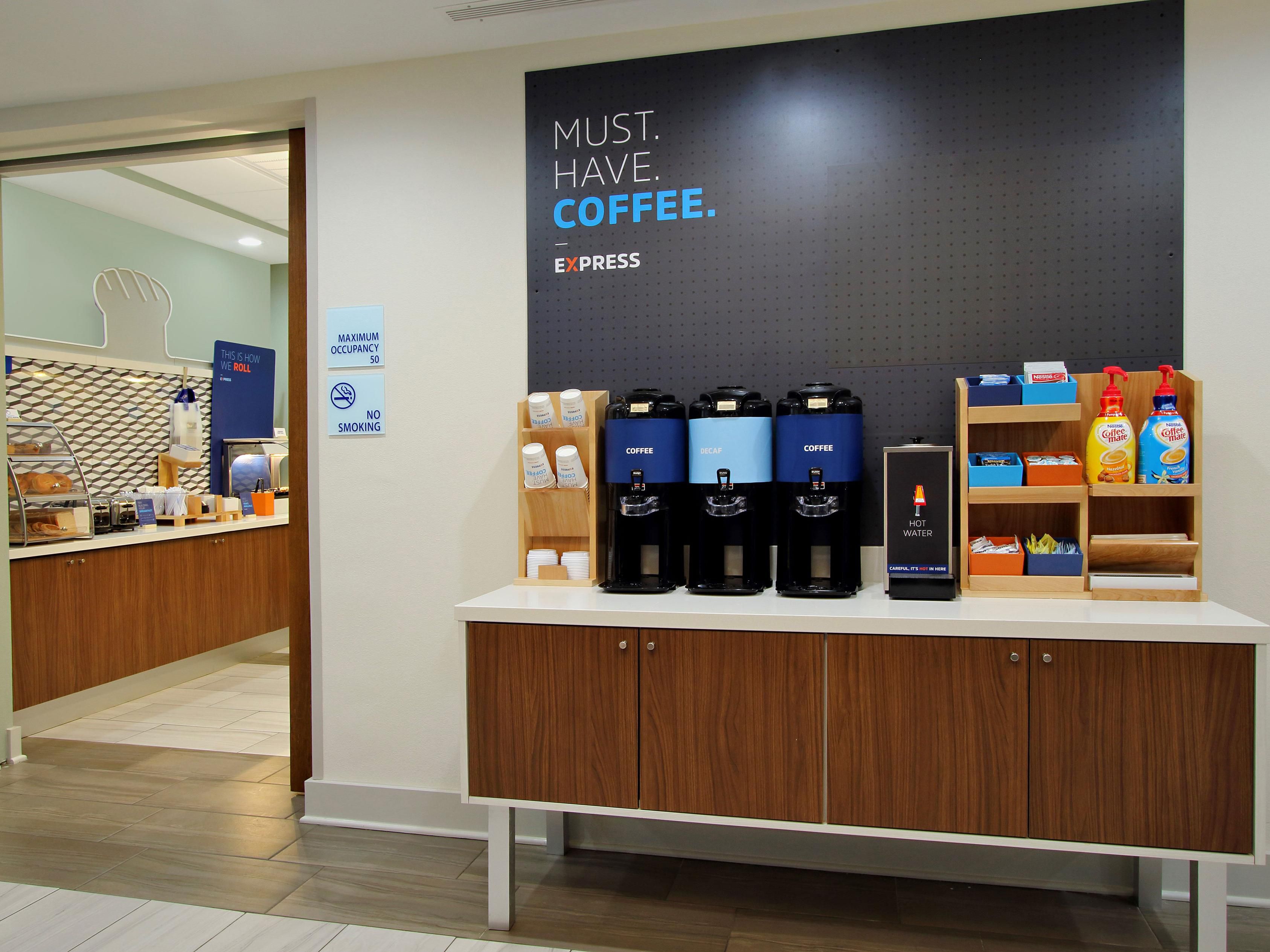 Enjoy a morning boost in Solana Beach with a selection of hot and cold breakfast favorites available each day. From warm pastries to hearty classics, it is an easy way to fuel up before heading out to explore nearby Del Mar, local beaches, and coastal attractions.