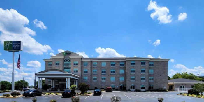 Holiday Inn Express & Suites Somerset Central