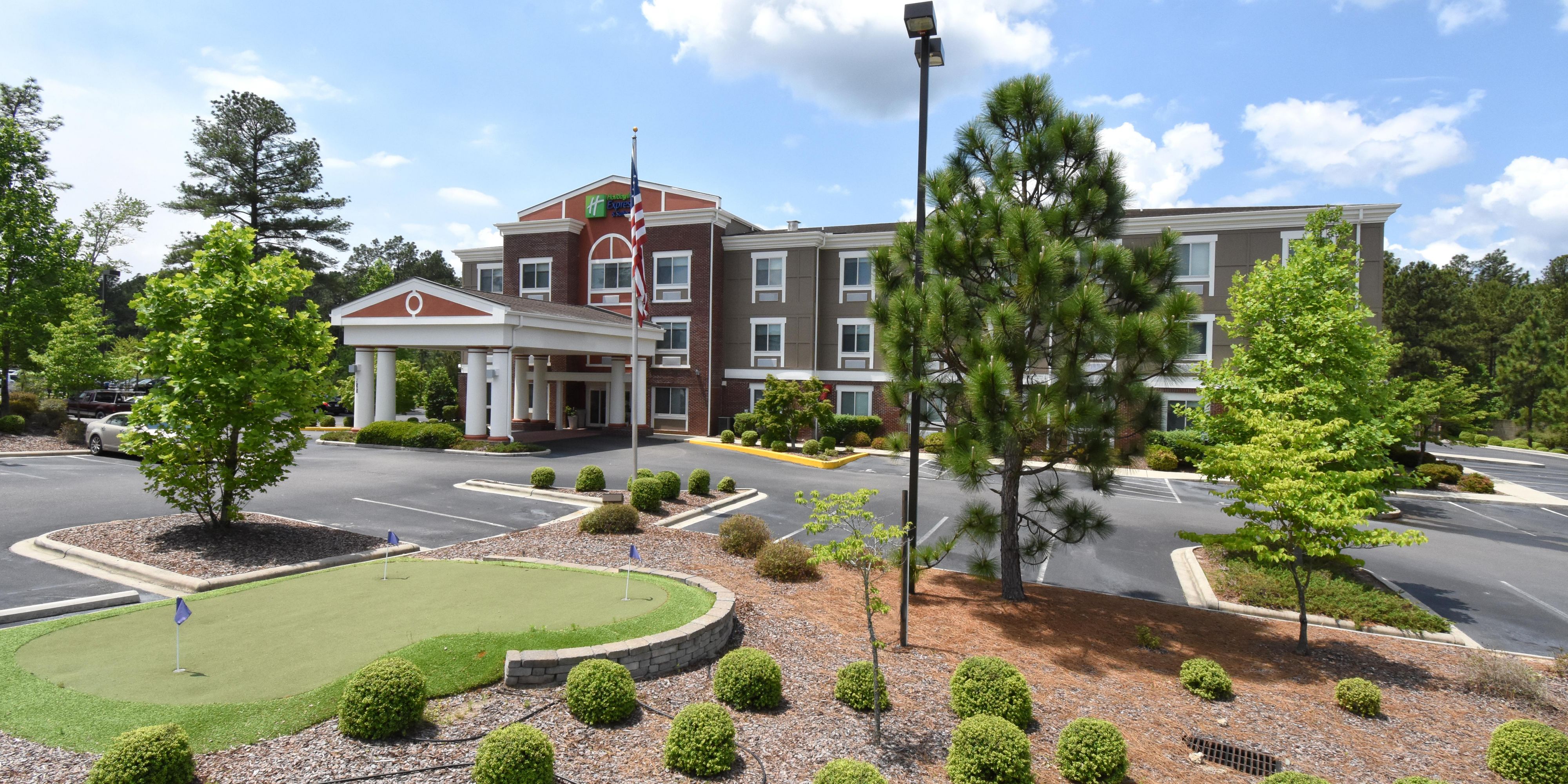 Holiday Inn Express & Suites Southern PinesPinehurst Area Map