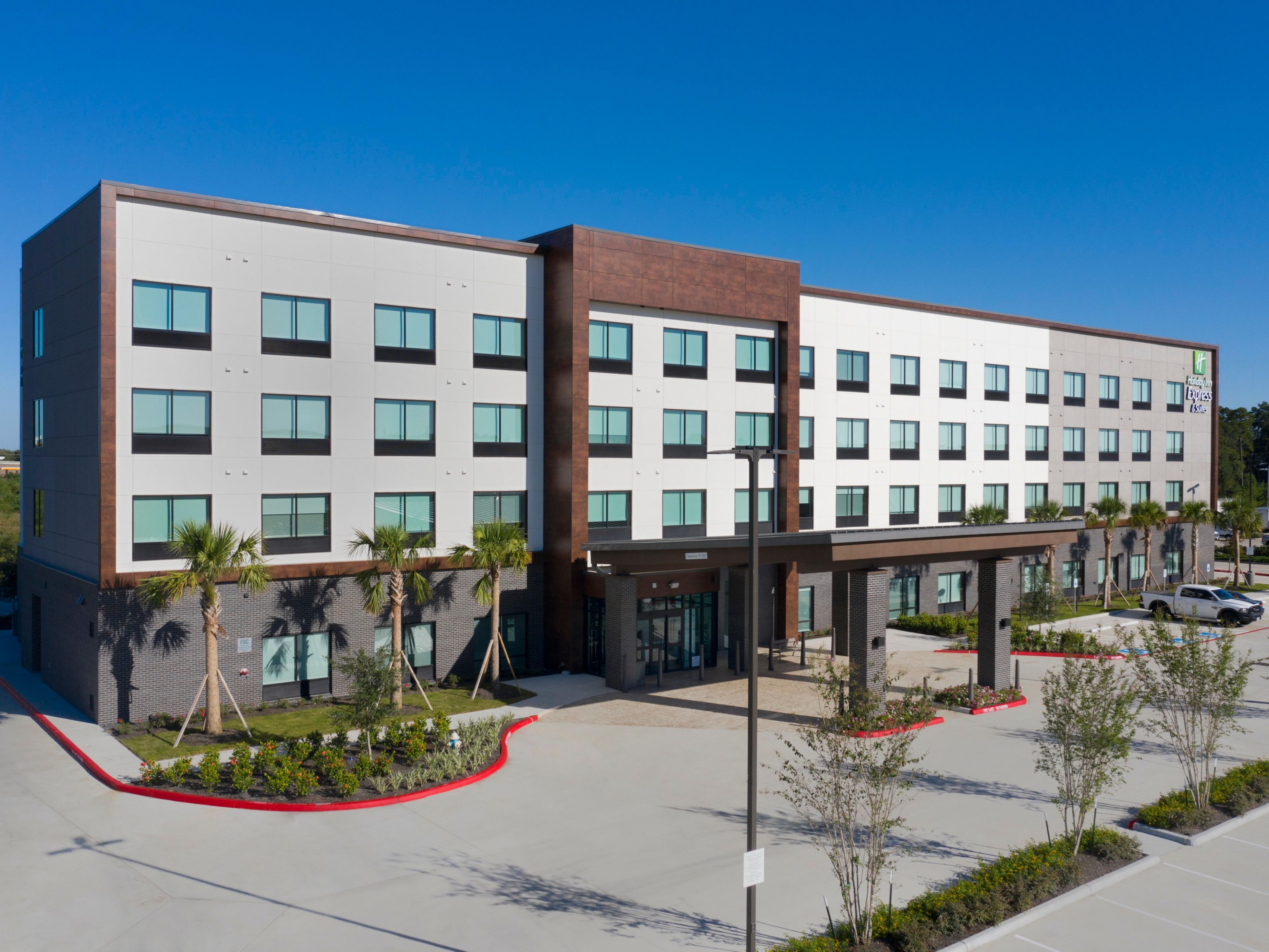 Our Spring Texas hotel features comfort and convenience.