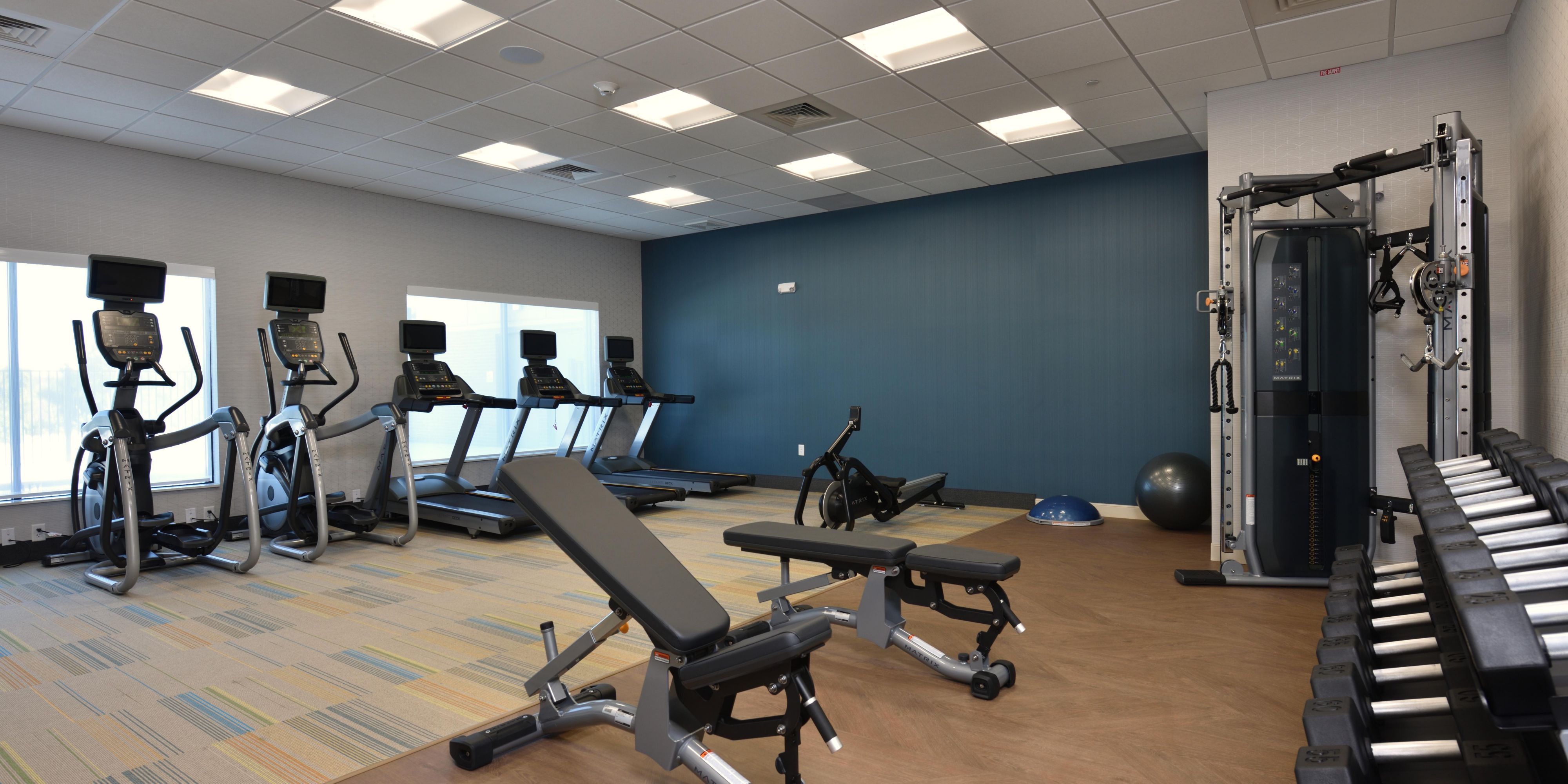 Maintaining your routine while traveling is important, especially when you’re short on time and on the go. We get it. The right workout—right when you want it—helps you stay focused, energized and on top of your game. With a range of cardiovascular equipment and free weights, our 24-hour workout facility will meet all of your needs.