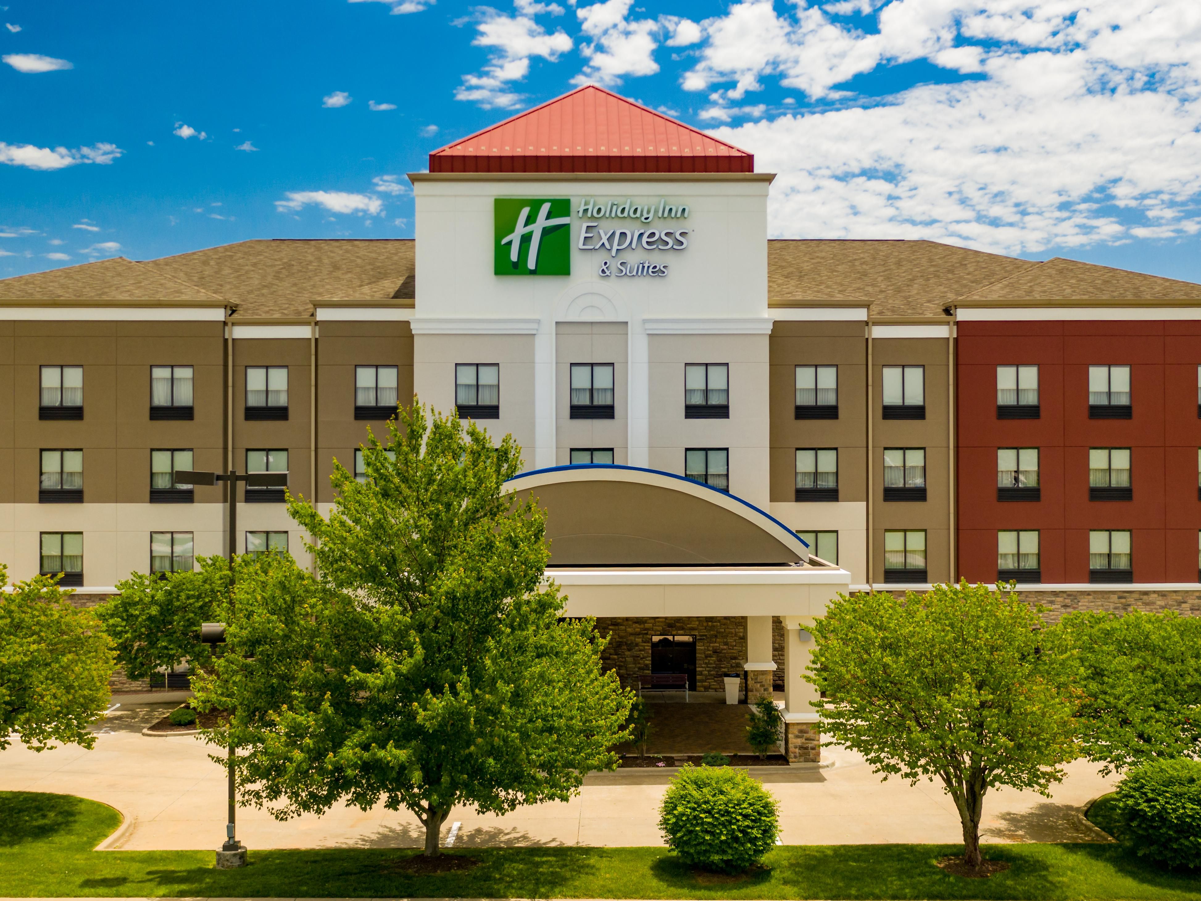 hotels-in-springfield-mo-holiday-inn-express-suites-springfield