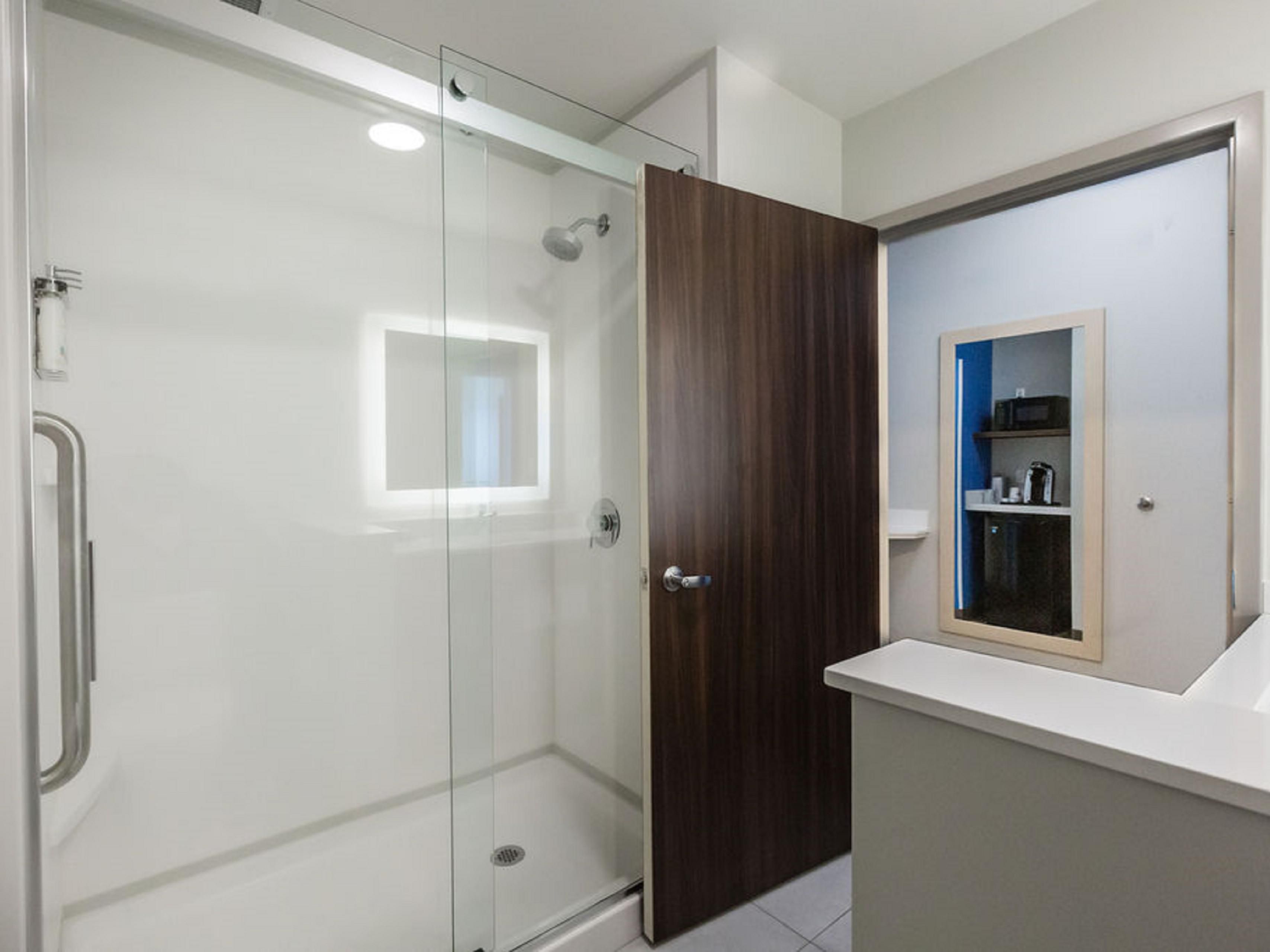 St. Albert Hotel With Pool | Holiday Inn Express & Suites Edmonton N ...