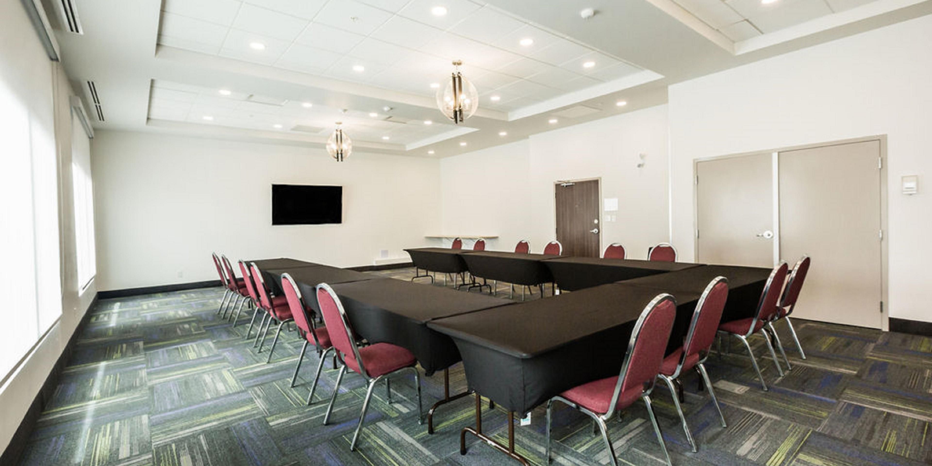 We're committed to high levels of cleanliness.  That means, clutter free event spaces and an experience that supports the well being of your attendees.  We'll make sure your event is just right.  Ask us today about our IHG Business Rewards Points for Planners and Bookers