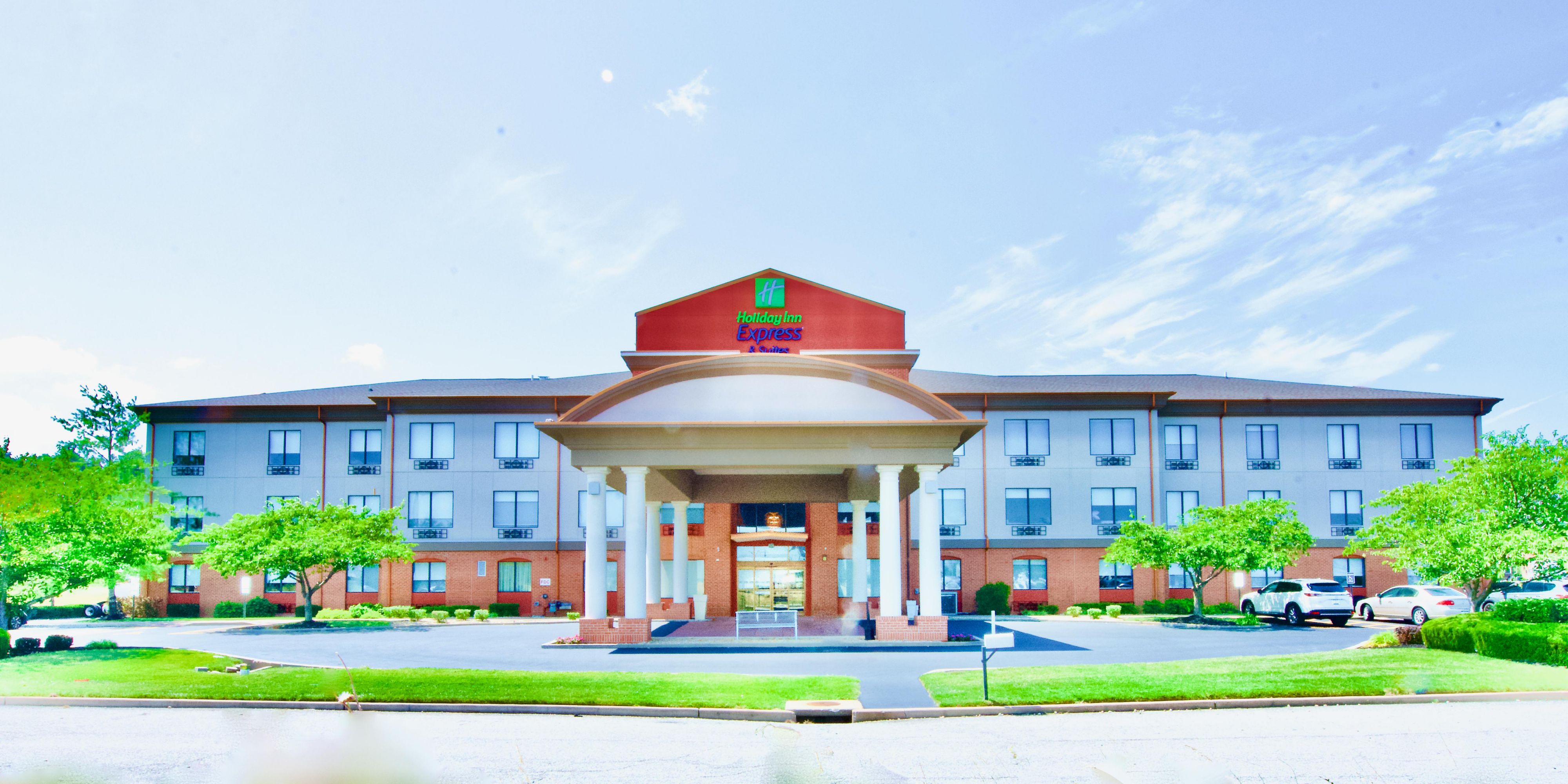 Holiday Inn Express & Suites St Charles