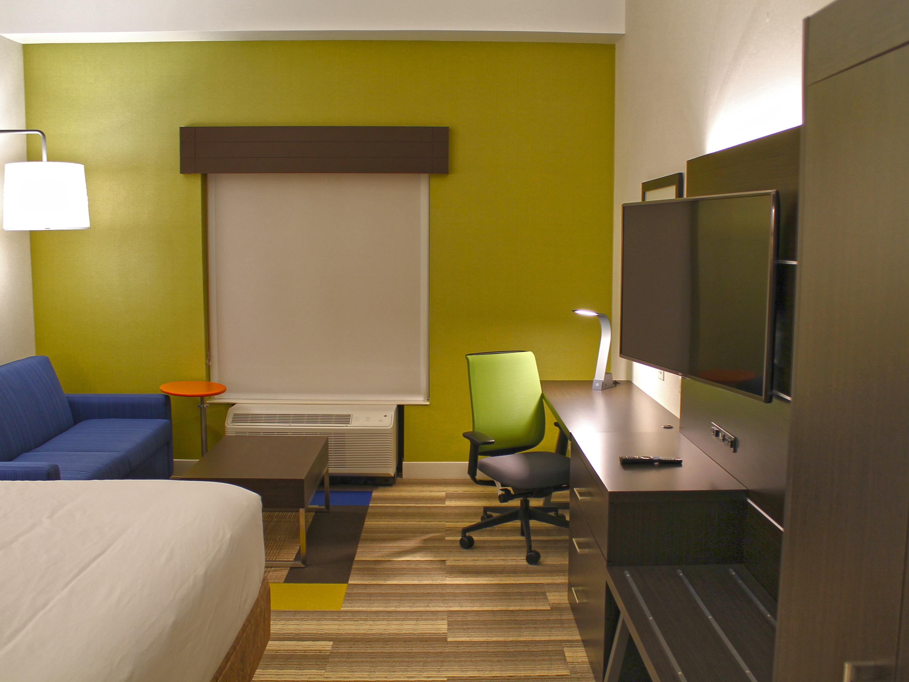 Habitación King para no fumadores con sofá cama Holiday Inn Express St. Louis South