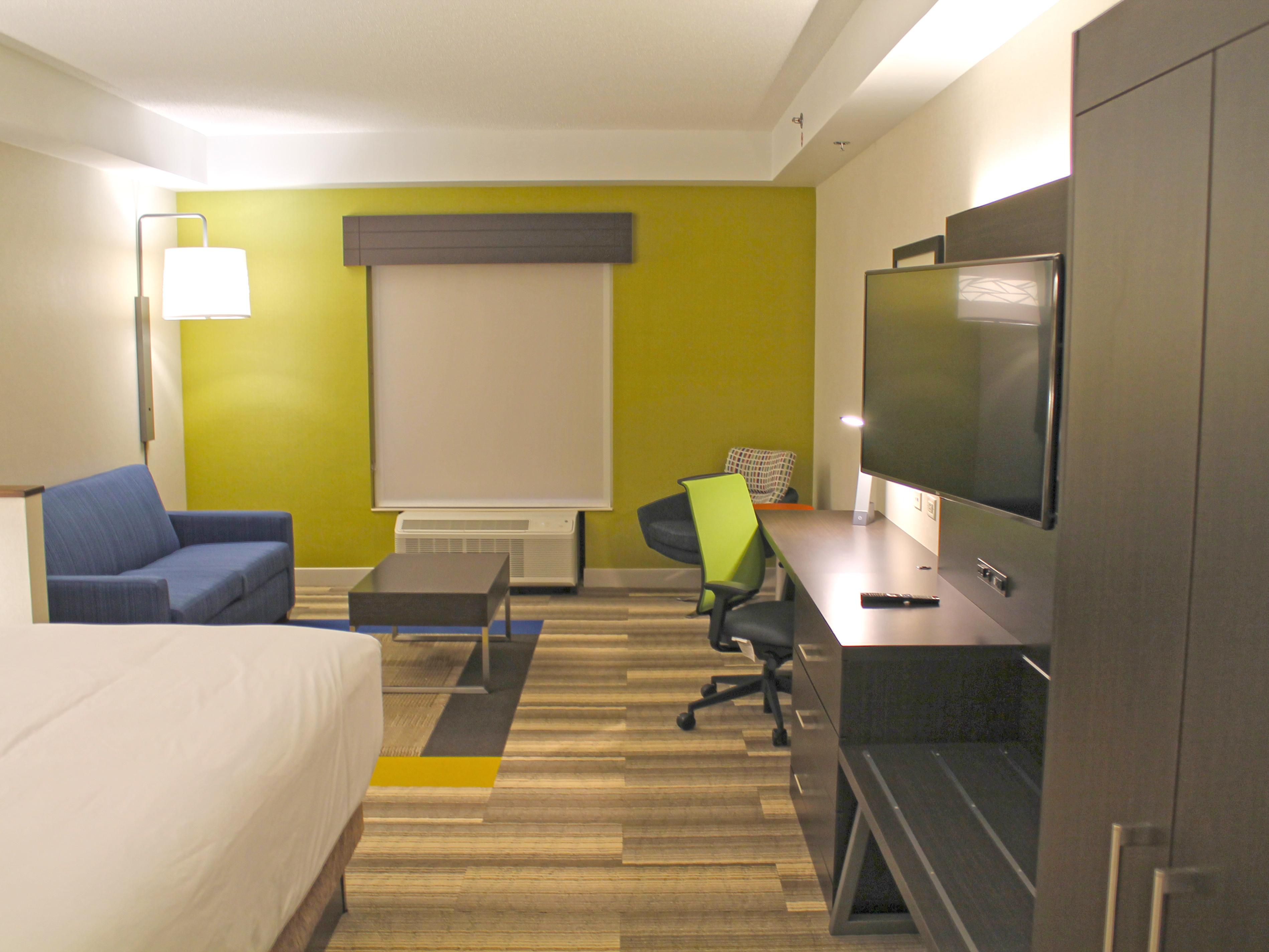 Rooms & Suites