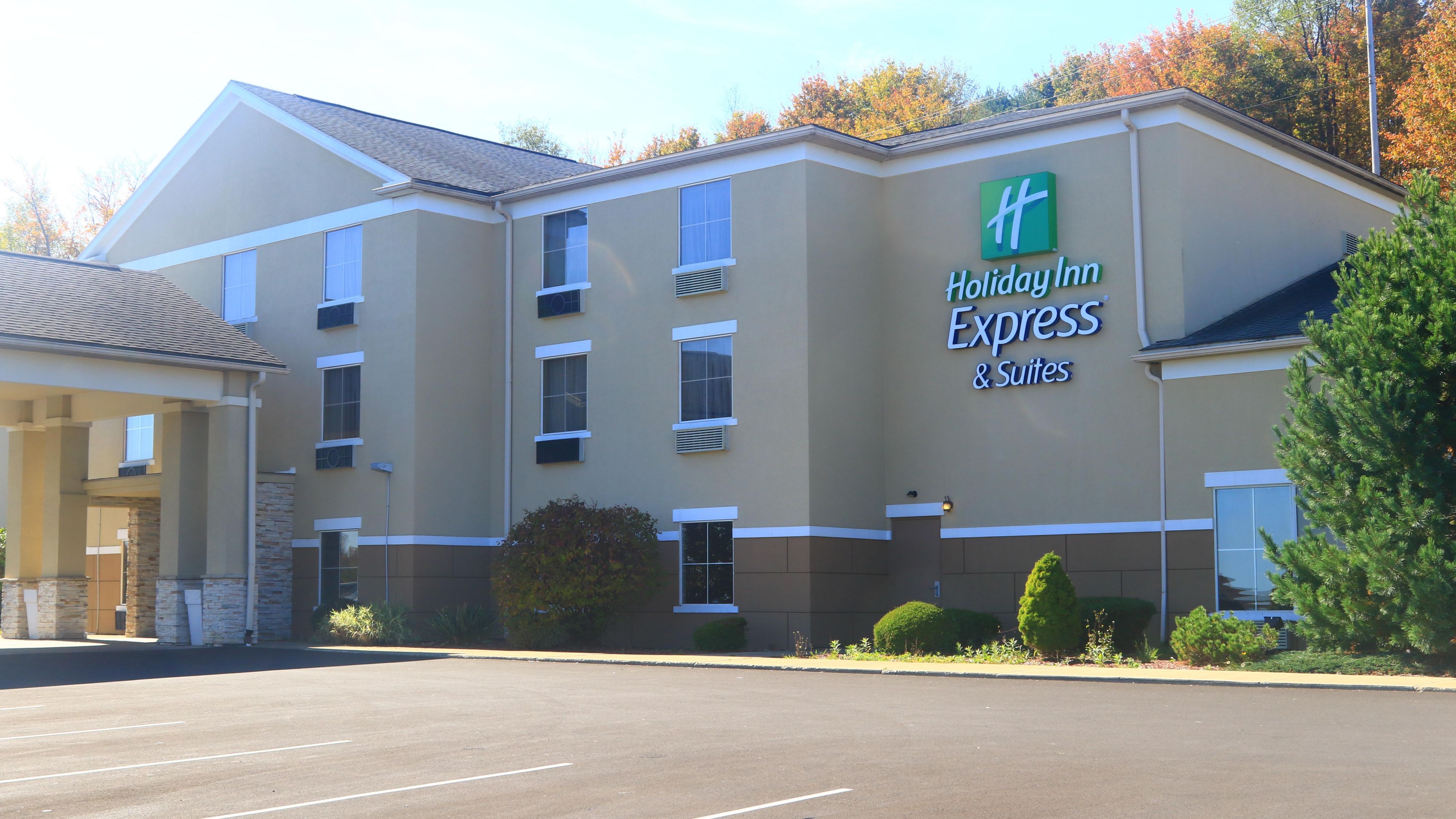 Top 3 Clearfield Hotels by IHG - May 2025