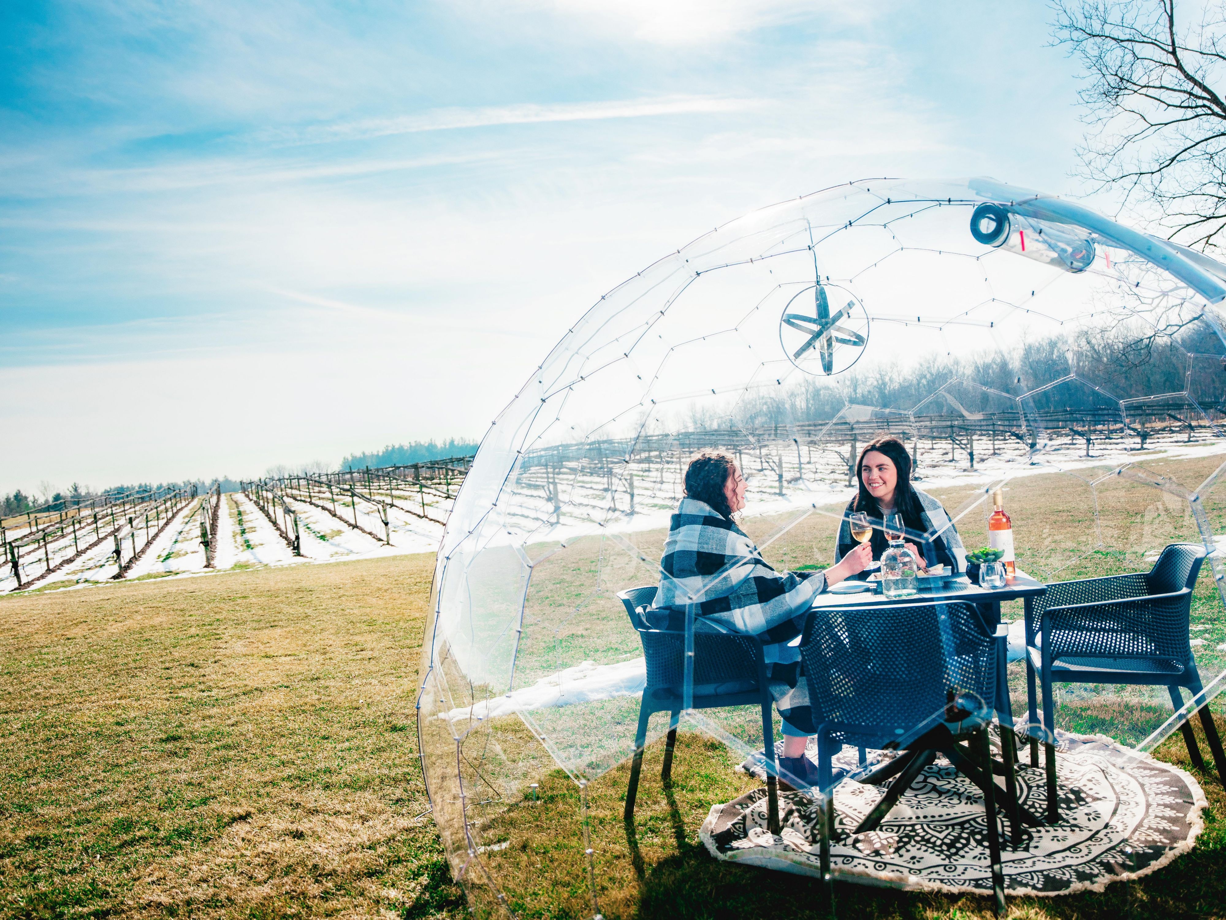 The St. Thomas area offers cozy winter escapes with a delightful selection of local wineries and breweries. Visit Skye Chase Winery where the Winter Wine Garden & Fireside Escape experience invites you to embrace the great outdoors this season. Craft beer lovers can visit Railway City Brewing Company to enjoy seasonal winter stouts & porters.